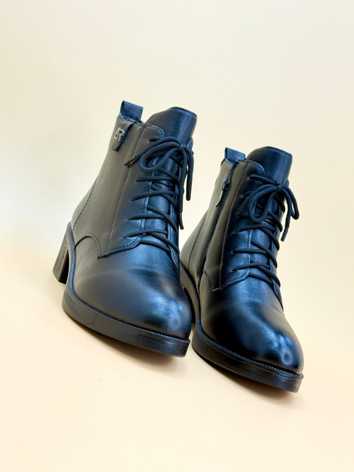 WOMEN SHOSE WW105