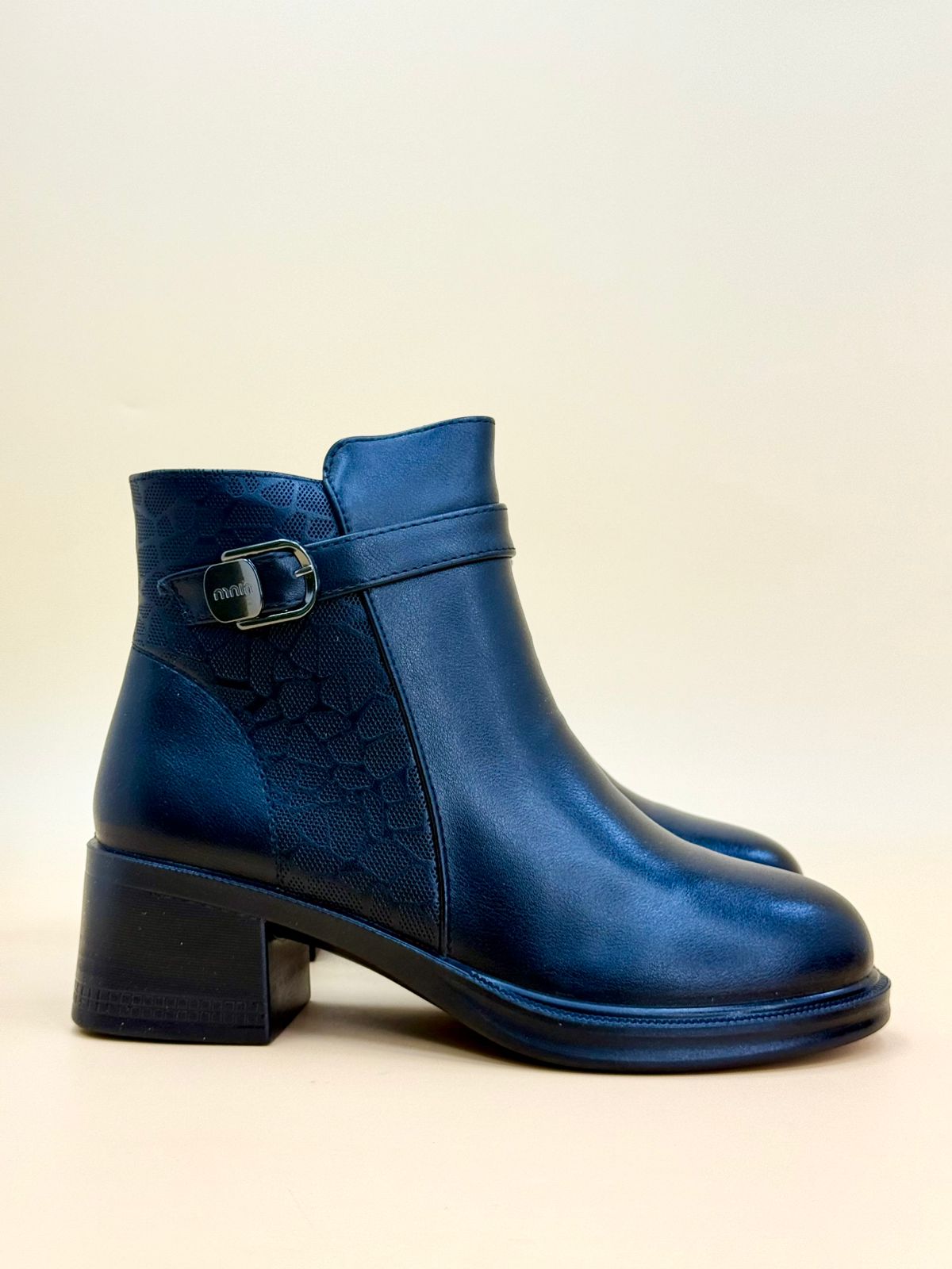 WOMEN SHOSE WW103