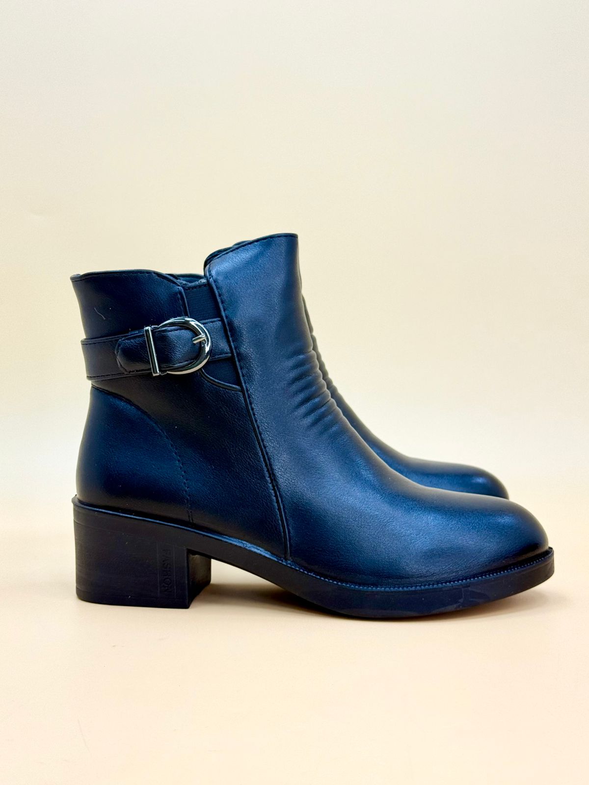 WOMEN SHOSE WW107