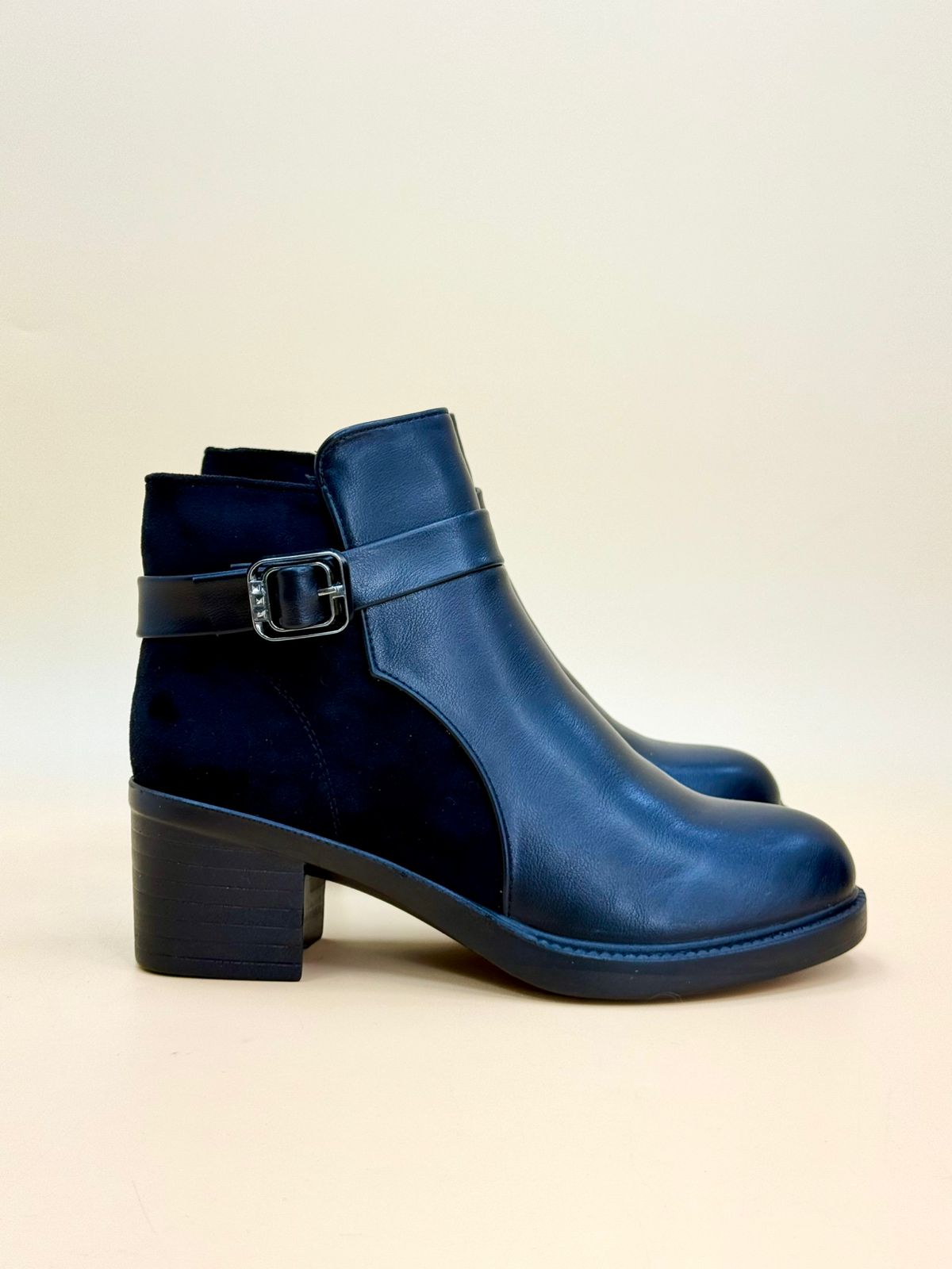 WOMEN SHOSE WW109