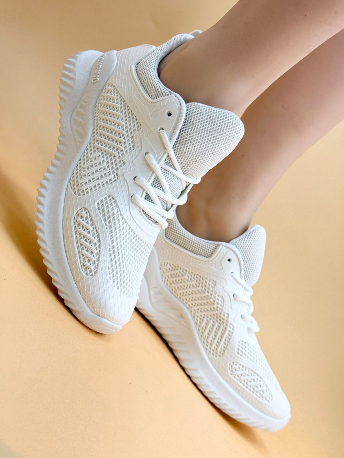 NEW , WOMEN SHOES W141