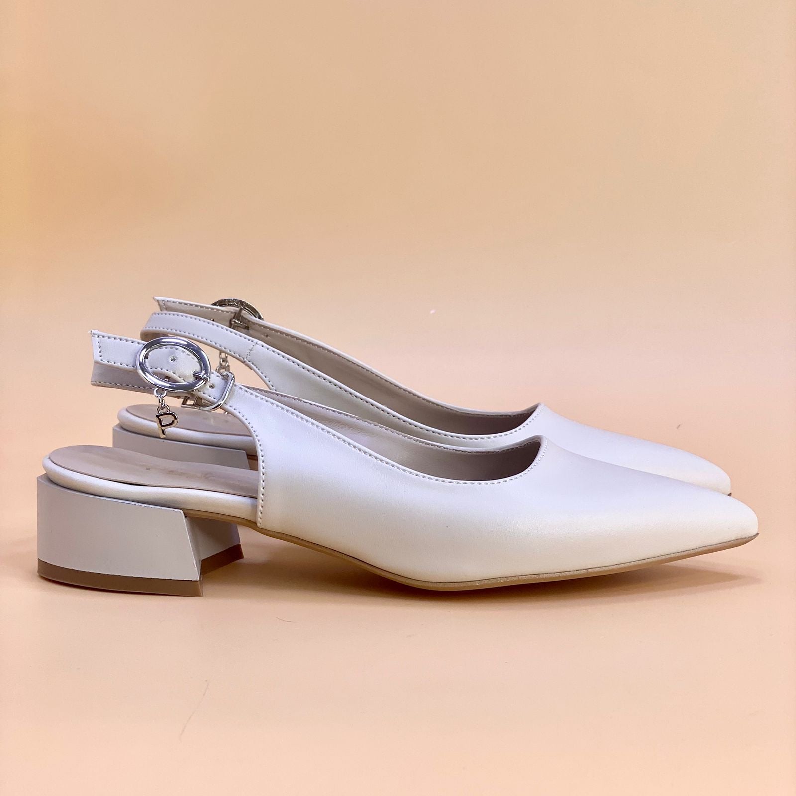 NEW , WOMEN SHOES HEELS W459