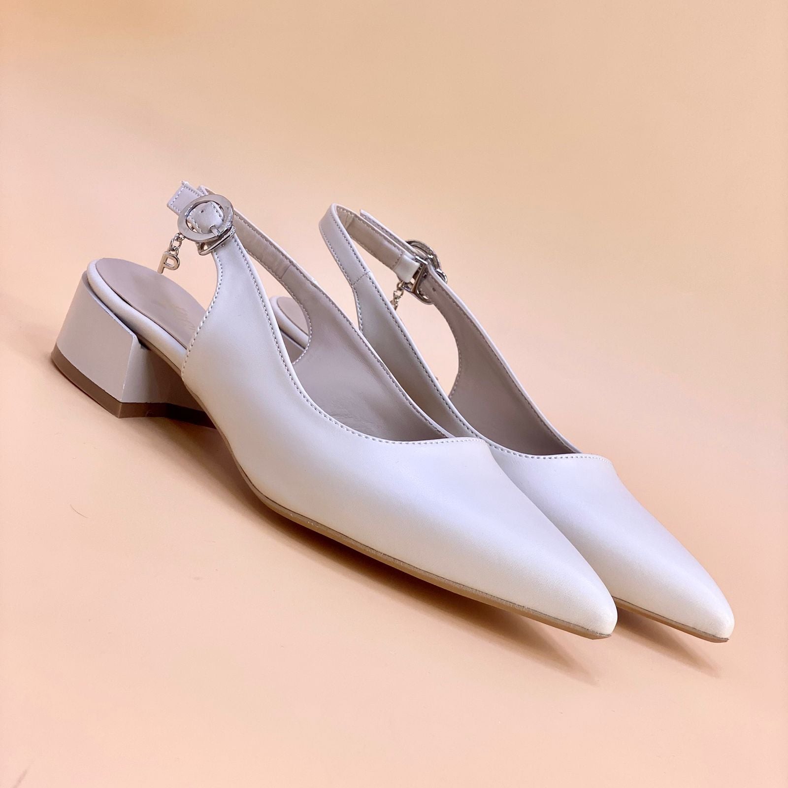 NEW , WOMEN SHOES HEELS W459