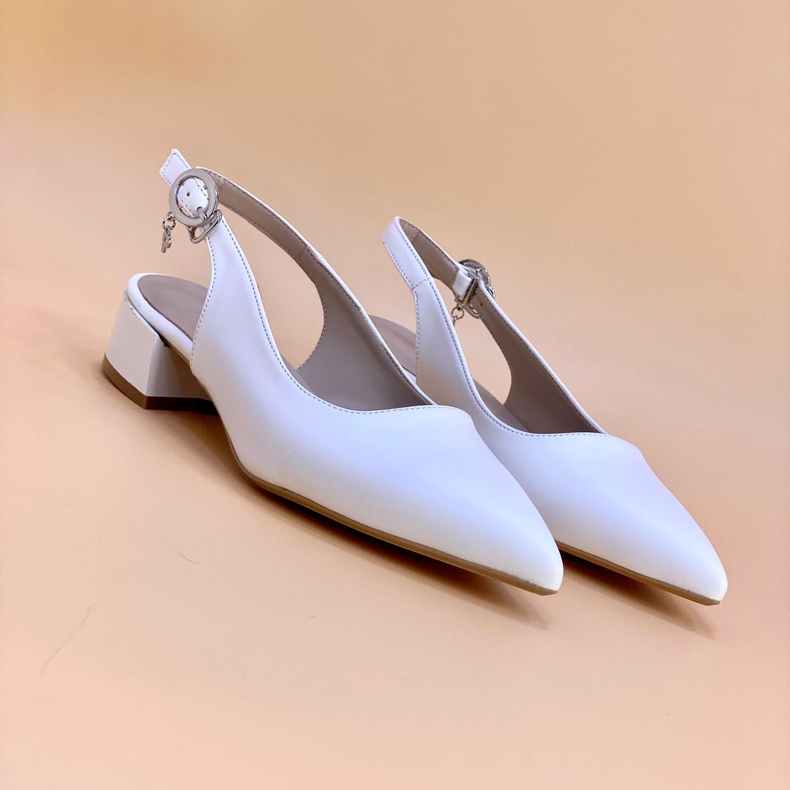 NEW , WOMEN SHOES HEELS W459