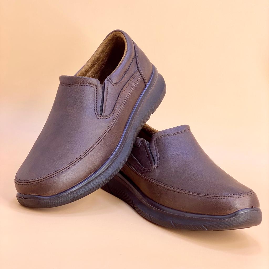 NEW , MEN SHOES M235, MADE IN CHINA