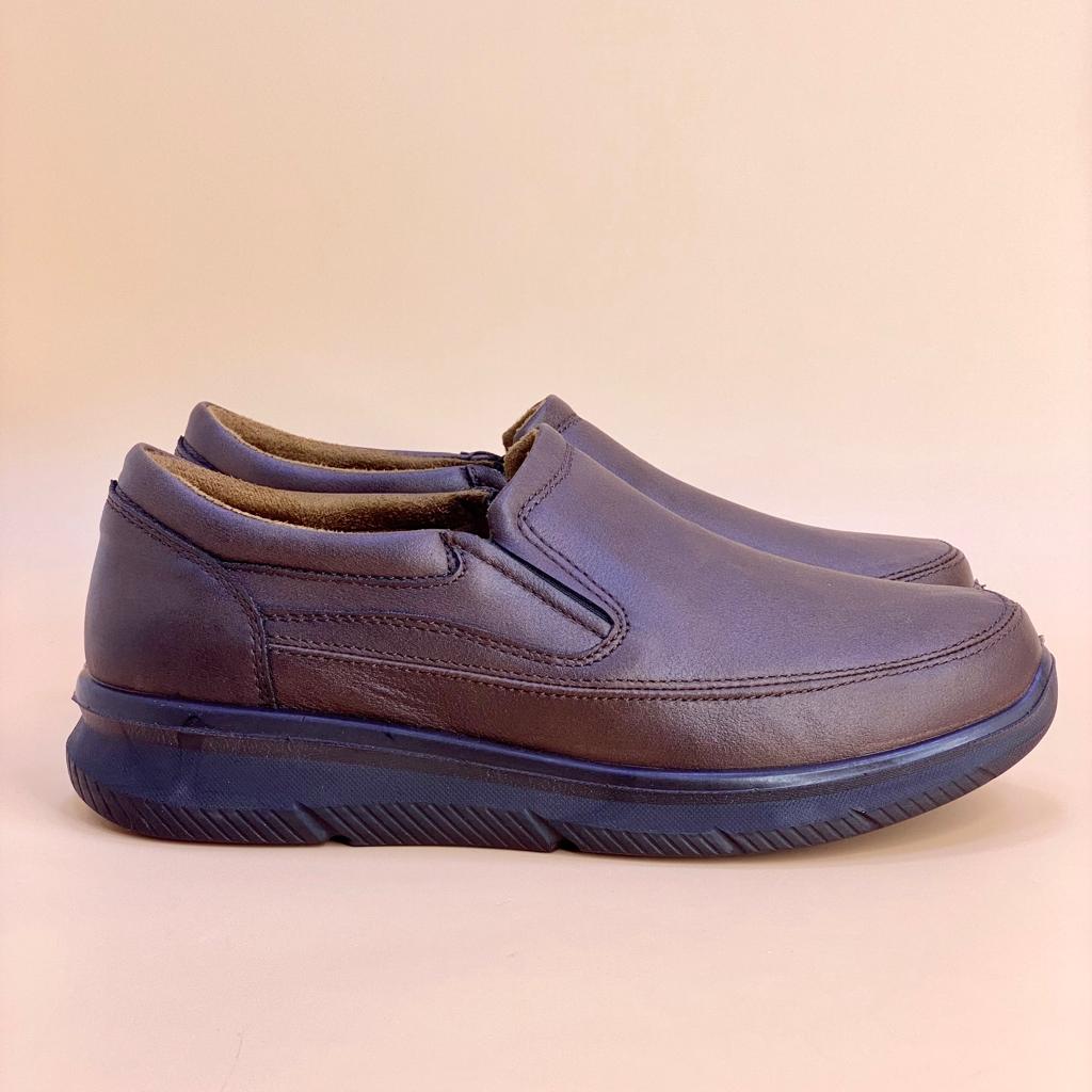 NEW , MEN SHOES M235, MADE IN CHINA