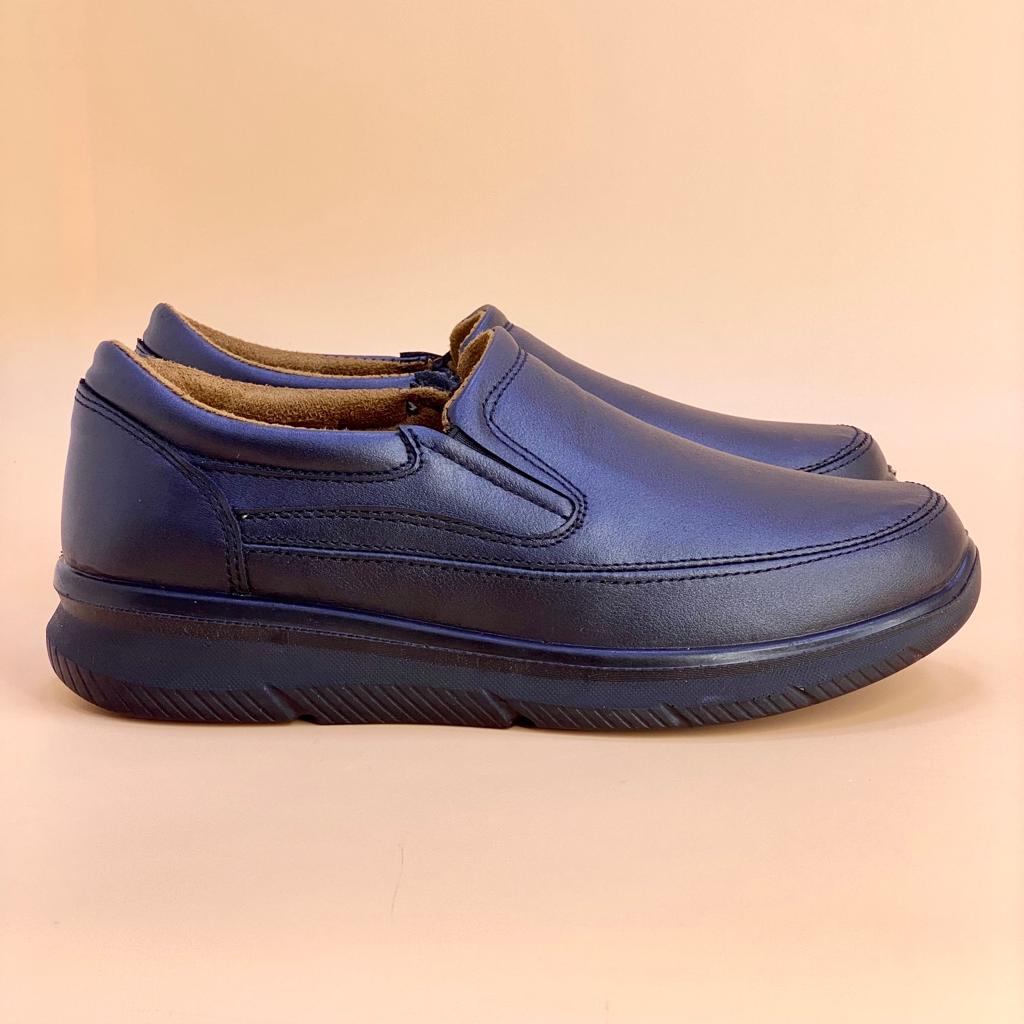 NEW , MEN SHOES M235, MADE IN CHINA