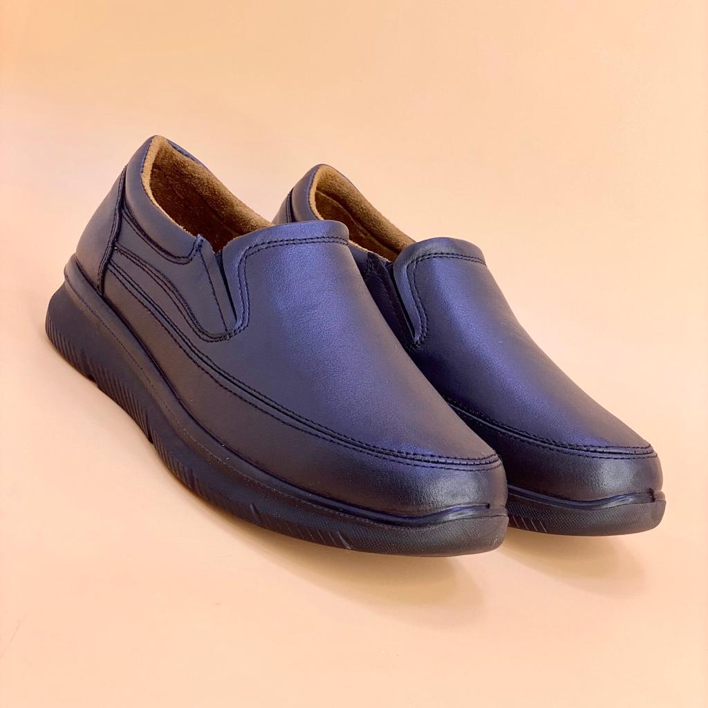 NEW , MEN SHOES M235, MADE IN CHINA