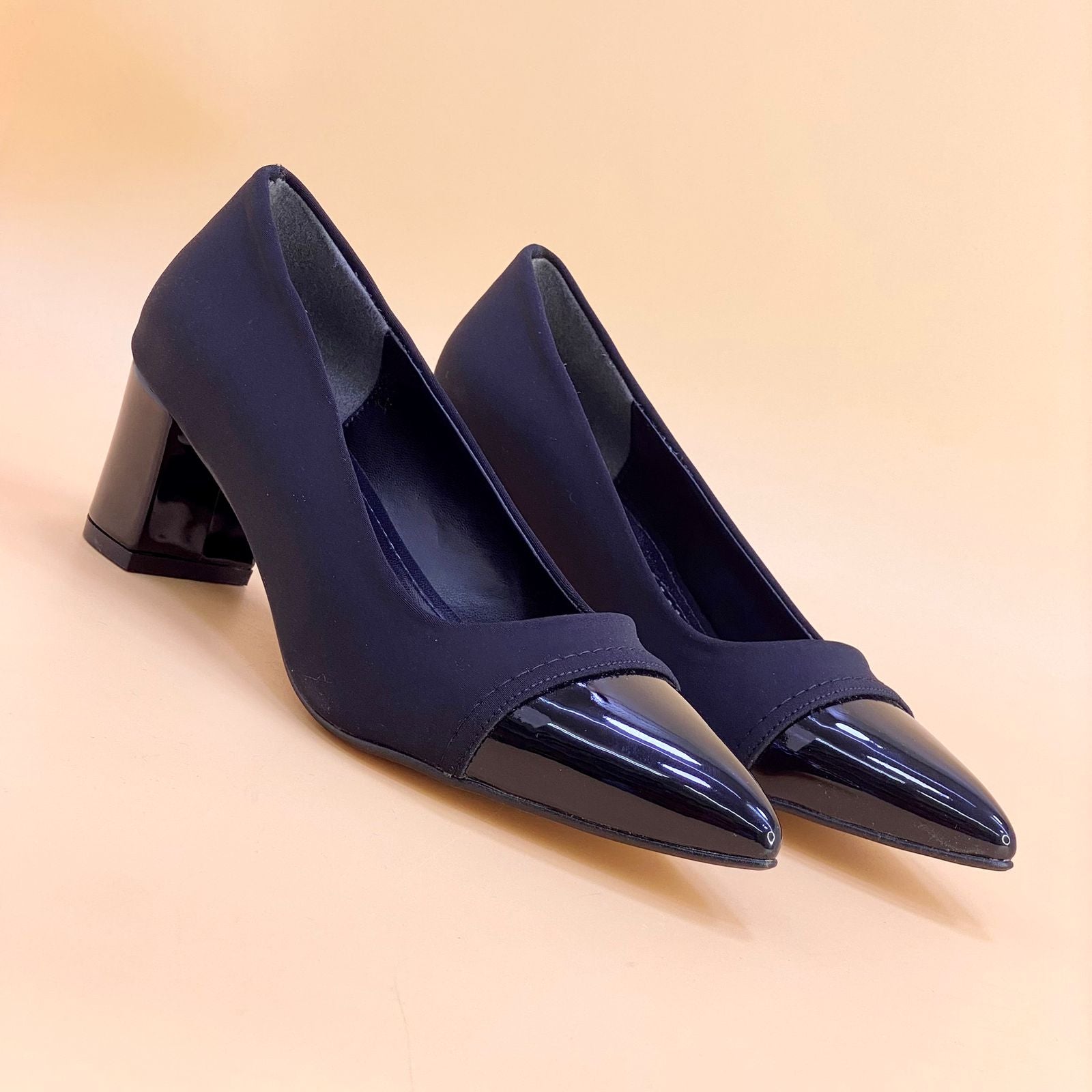 NEW , WOMEN SHOES HEELS W476