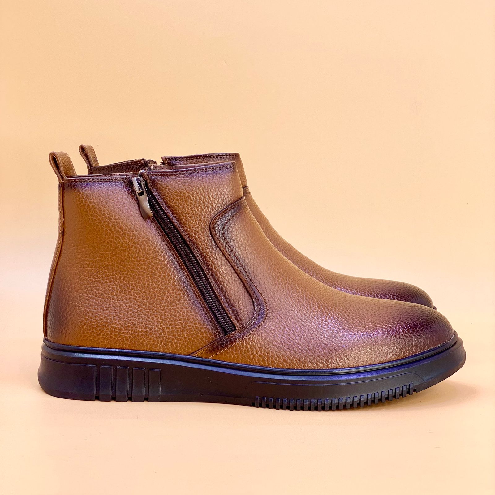 NEW , MEN BOOTS M229 , MADE IN CHINA