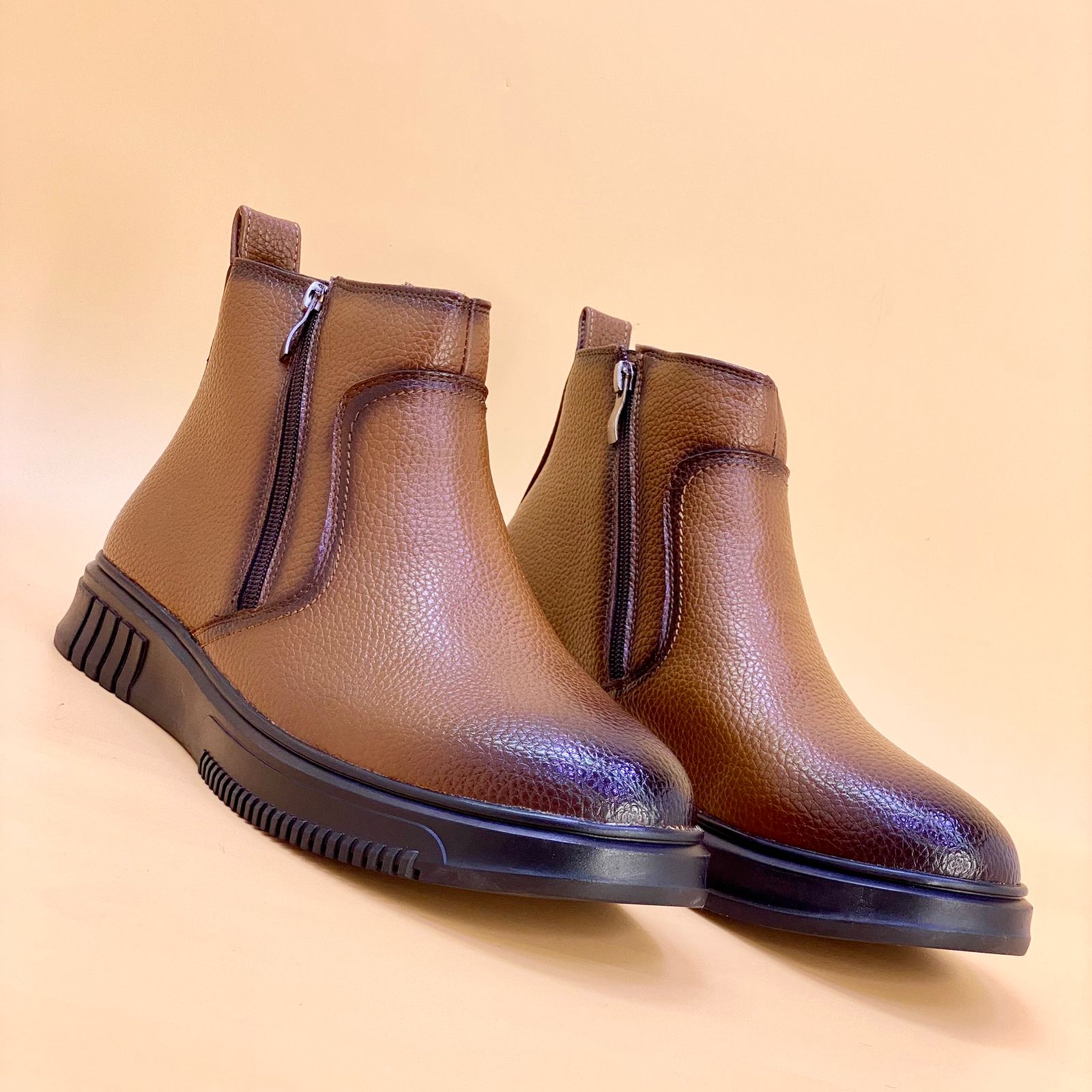 NEW , MEN BOOTS M229 , MADE IN CHINA