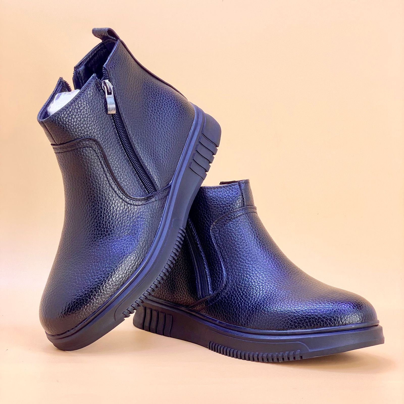 NEW , MEN BOOTS M229 , MADE IN CHINA