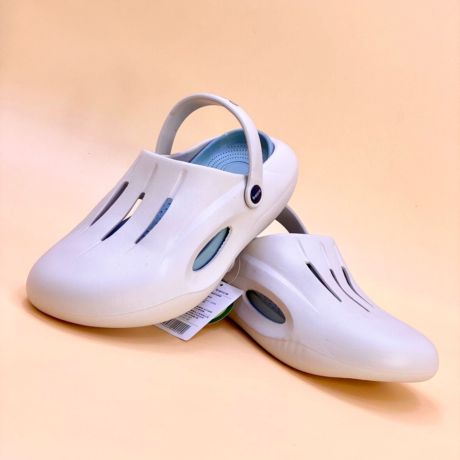 NEW , MEN SLIPPER M1002, MADE IN CHINA