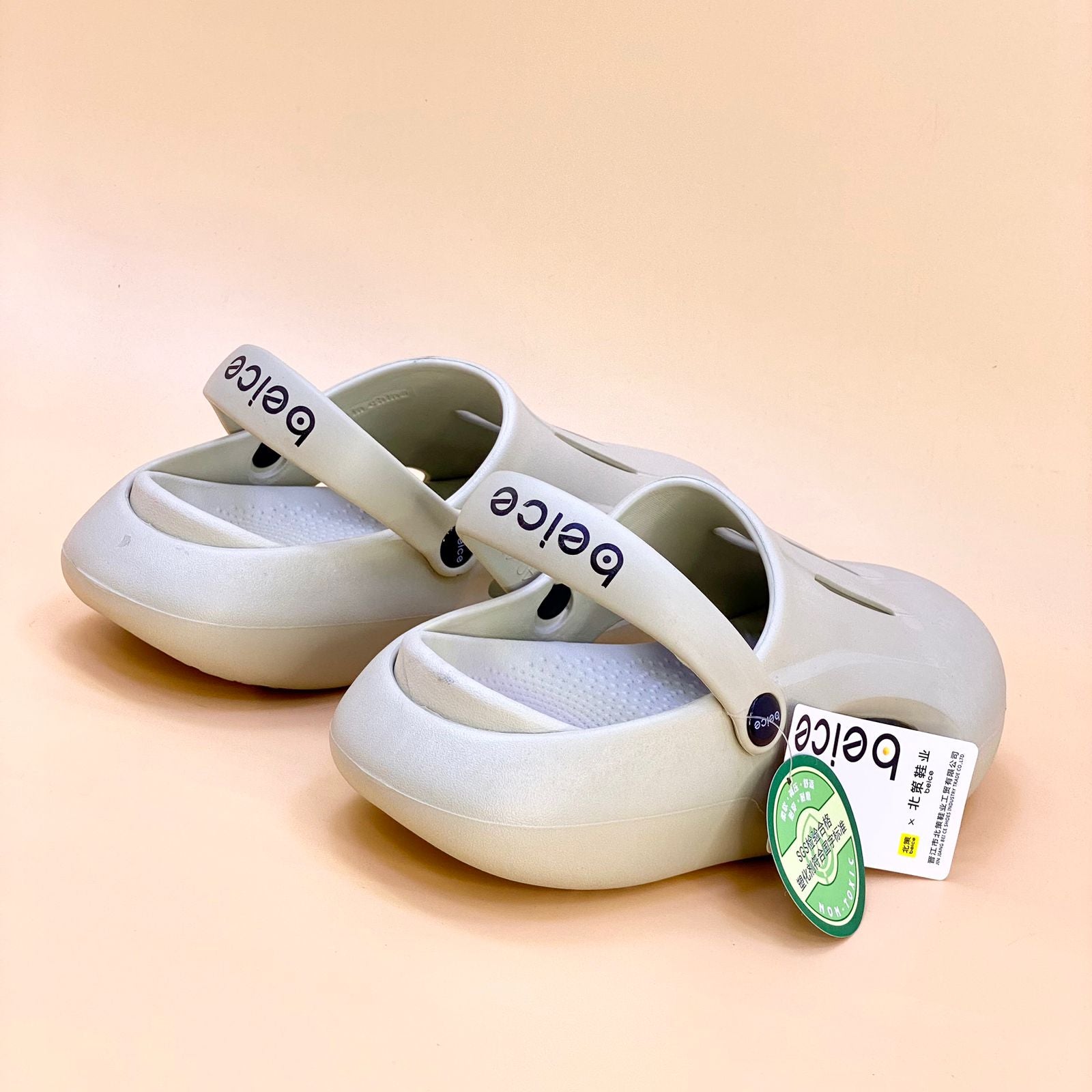 NEW , MEN SLIPPER M1002, MADE IN CHINA