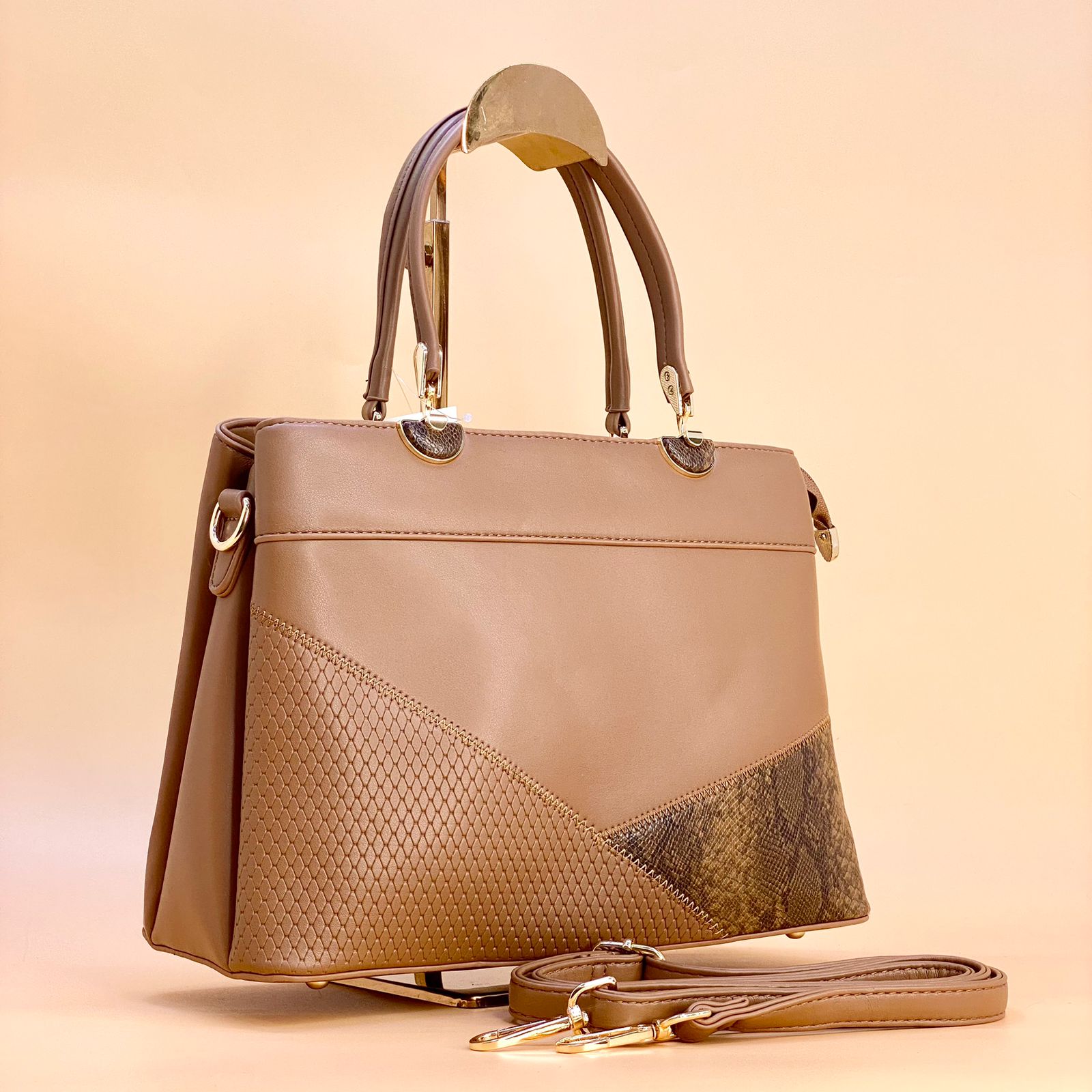 NEW 2024 ,  WOMEN HANDBAGS B511