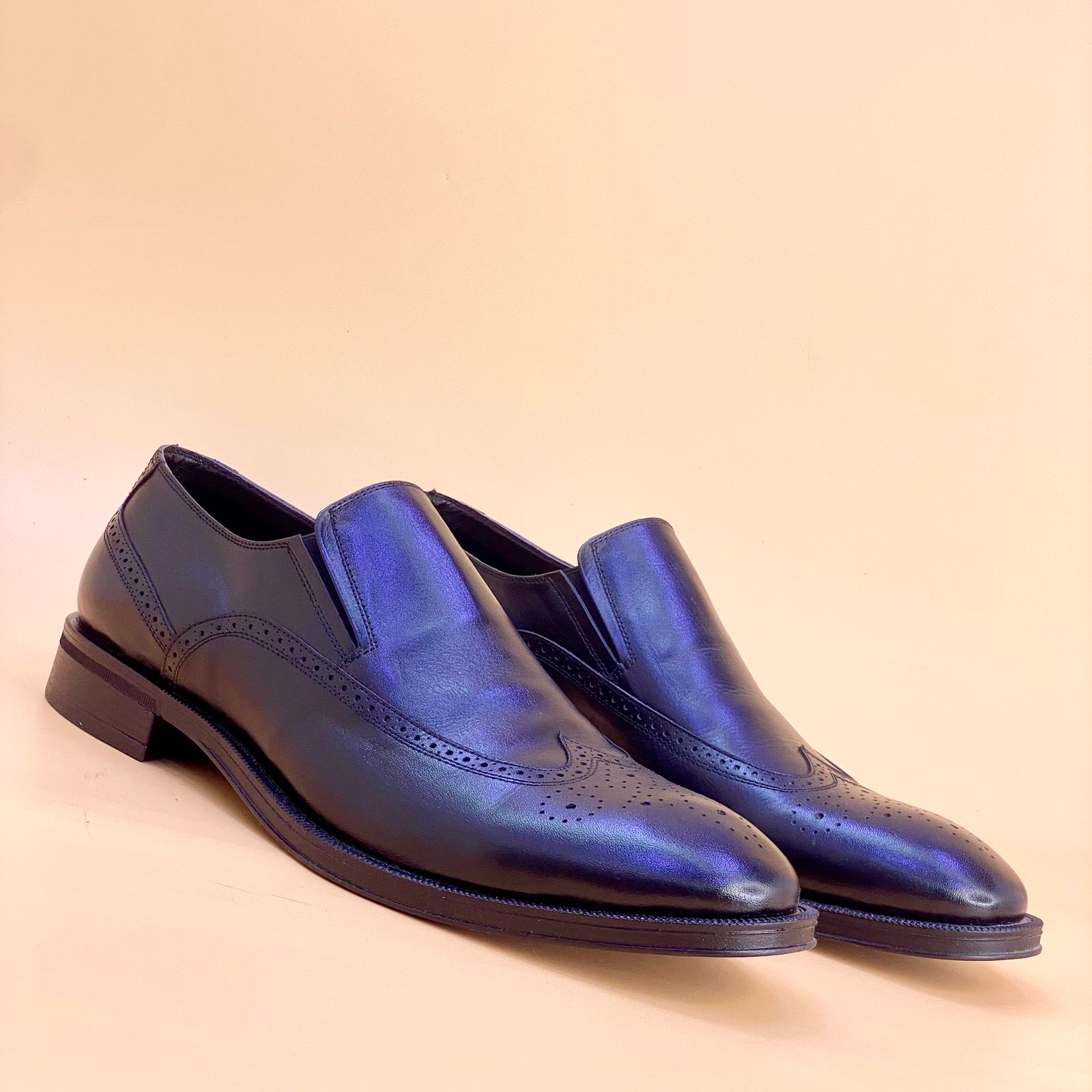 NEW , MADE IN TURKEY GENUINE LEATHER MEN SHOES M512