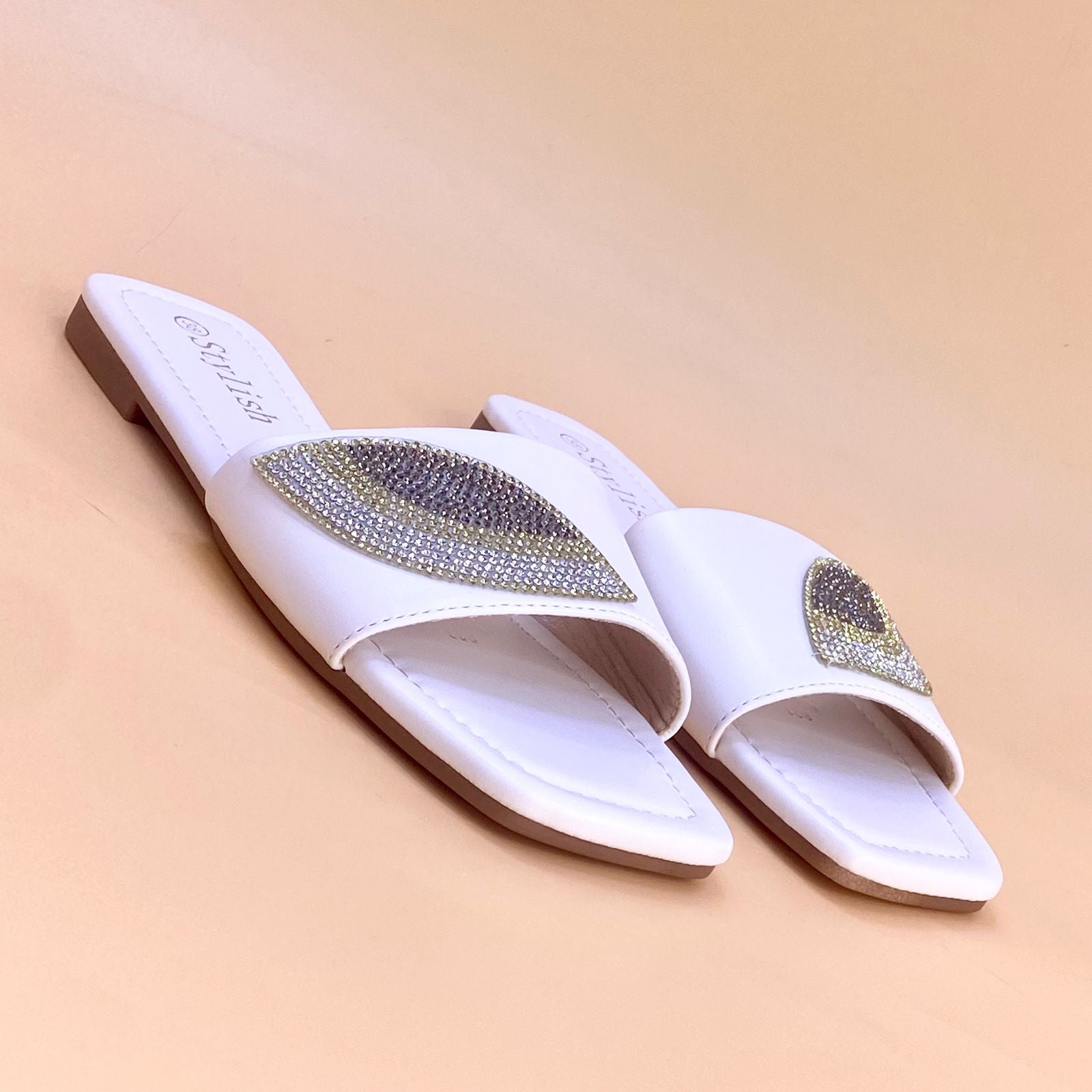 NEW , WOMEN SLIPPERS S3