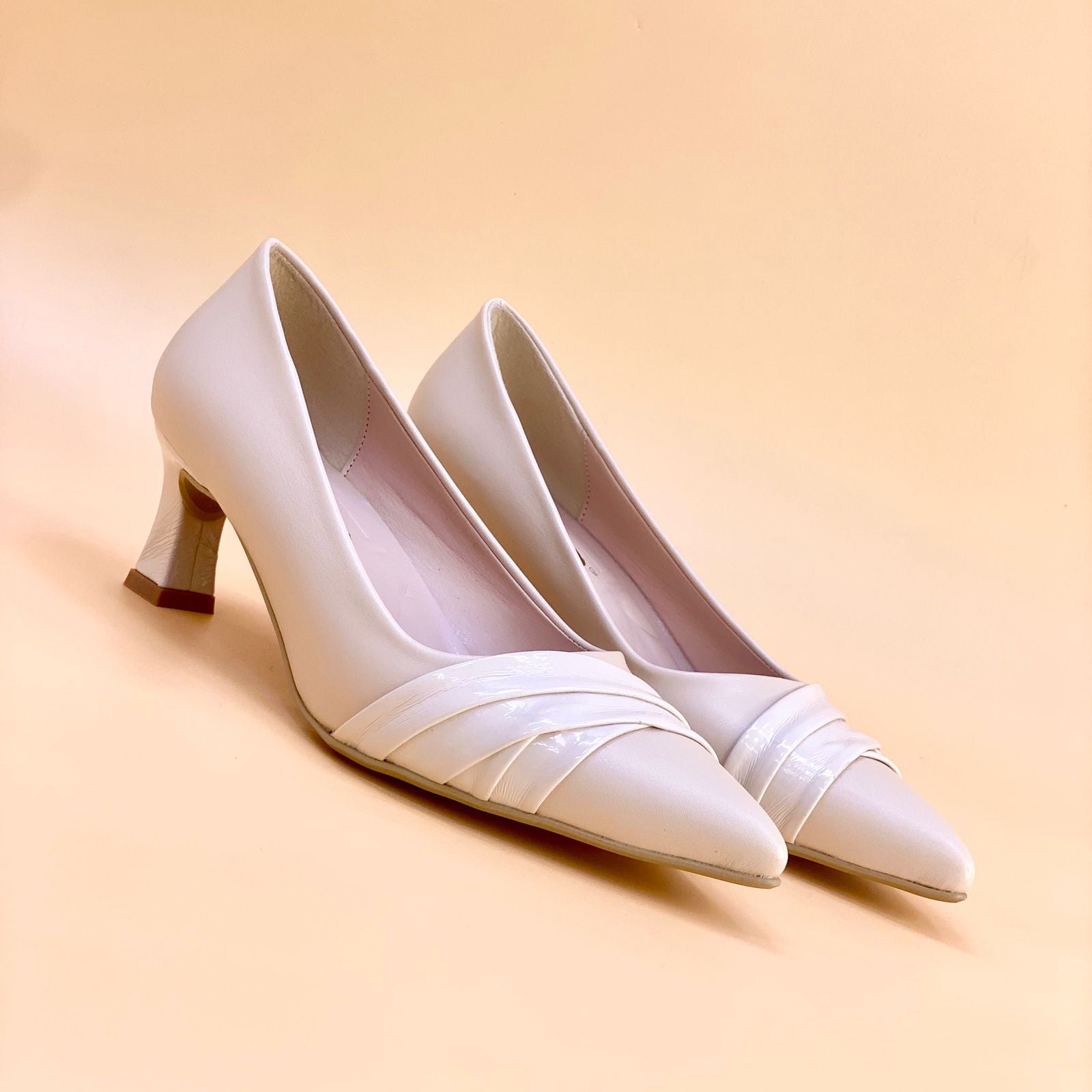 WOMEN SHOES HEELS W660