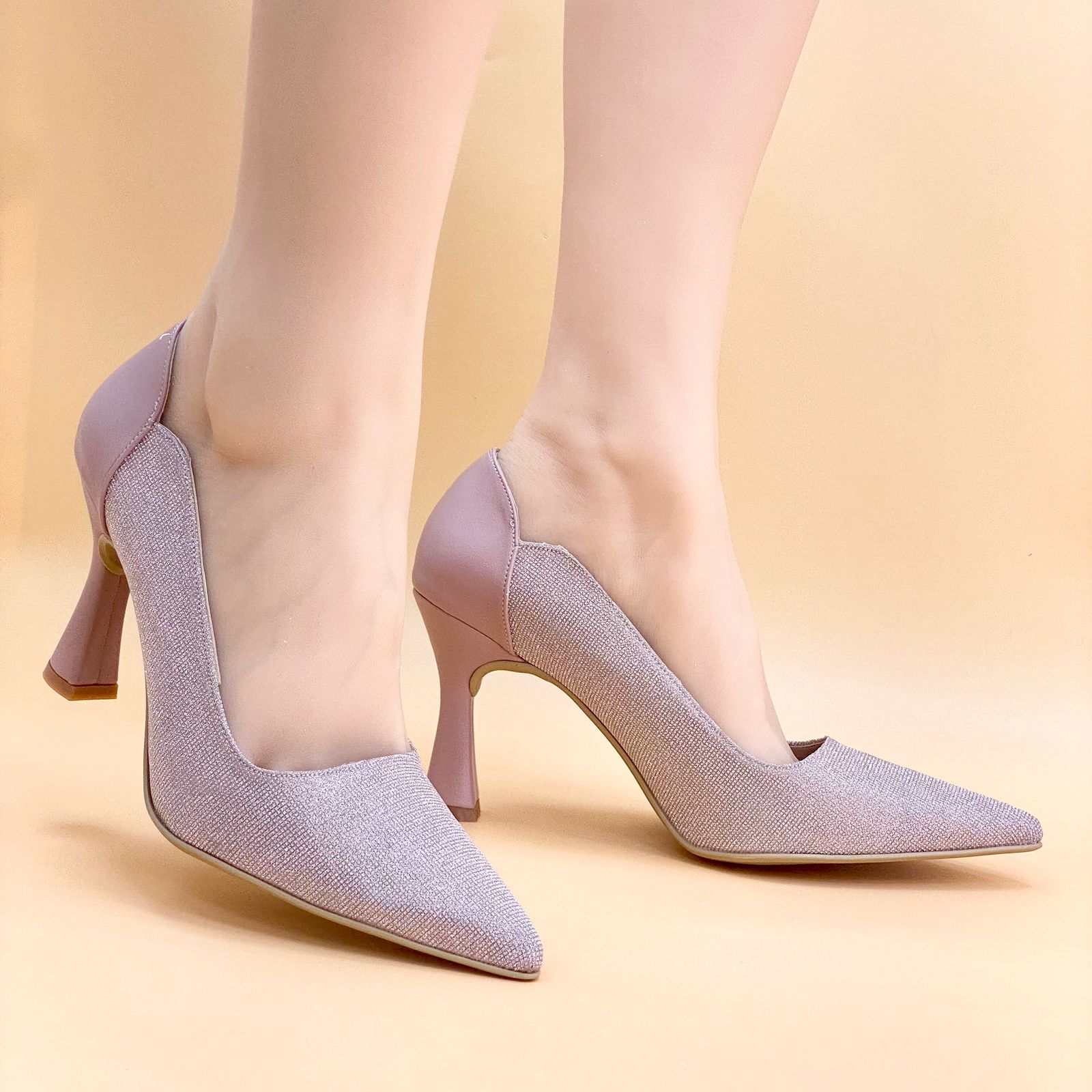 NEW , WOMEN SHOES HEELS W640