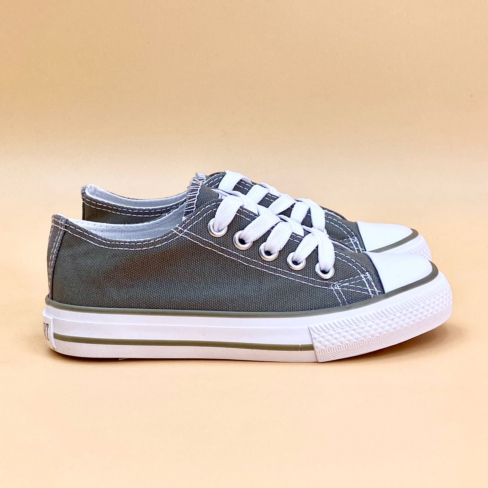 NEW , KIDS SHOES K777 SIZE 31-36