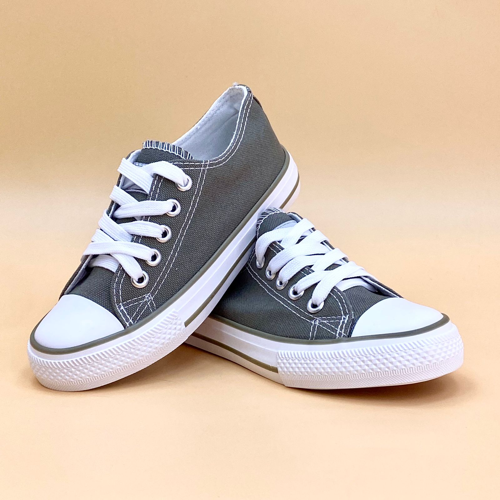NEW , KIDS SHOES K777 SIZE 31-36