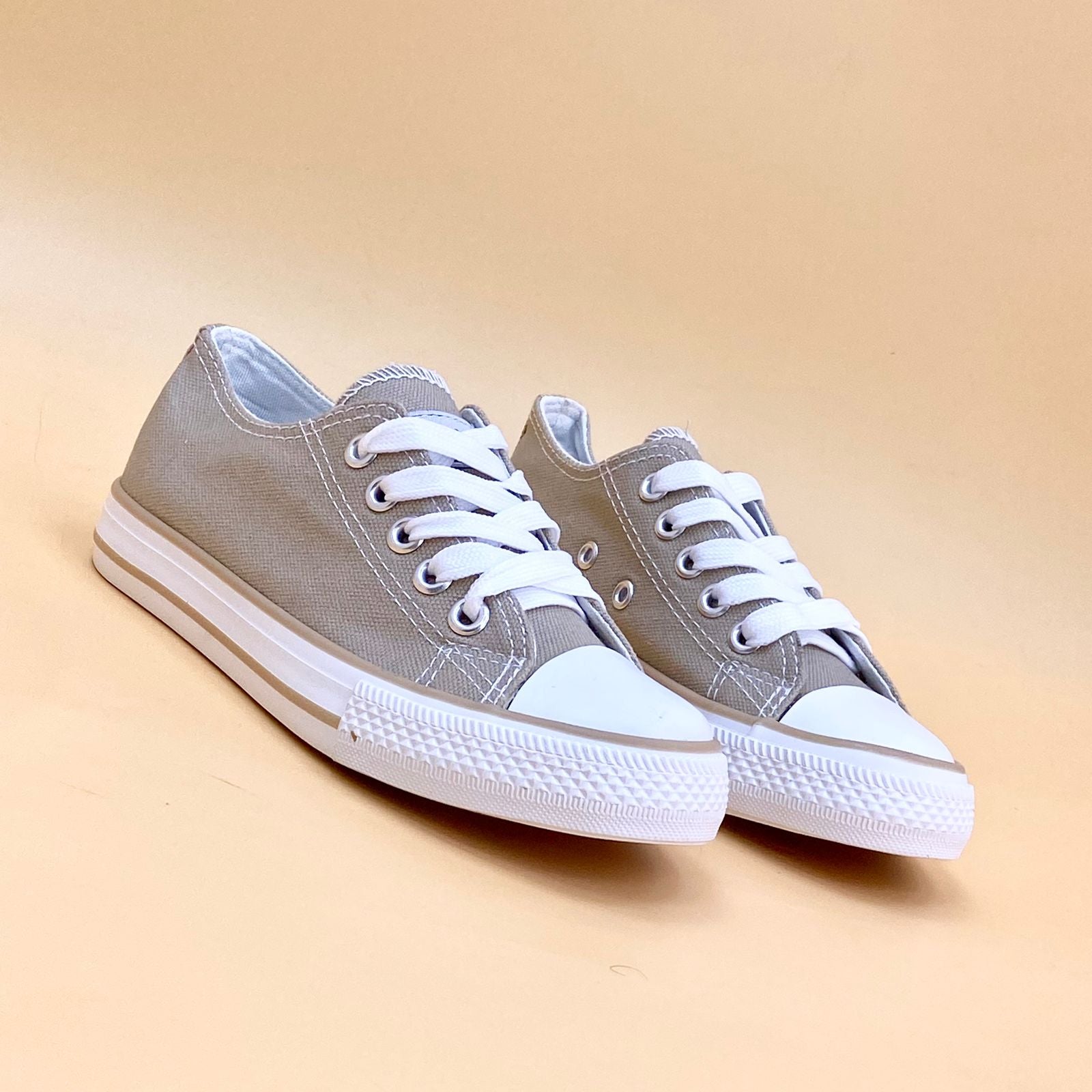 NEW , KIDS SHOES K777 SIZE 31-36