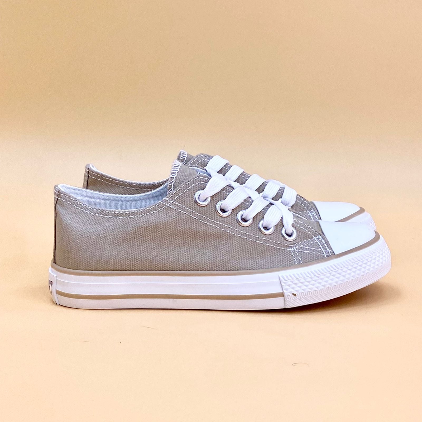 NEW , KIDS SHOES K777 SIZE 31-36