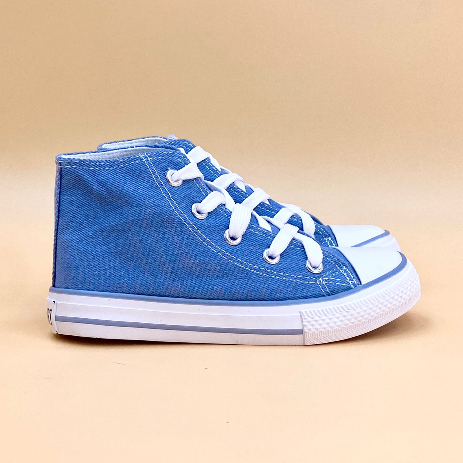 NEW , KIDS SHOES HIGH NECK K77777 SIZE 31-36