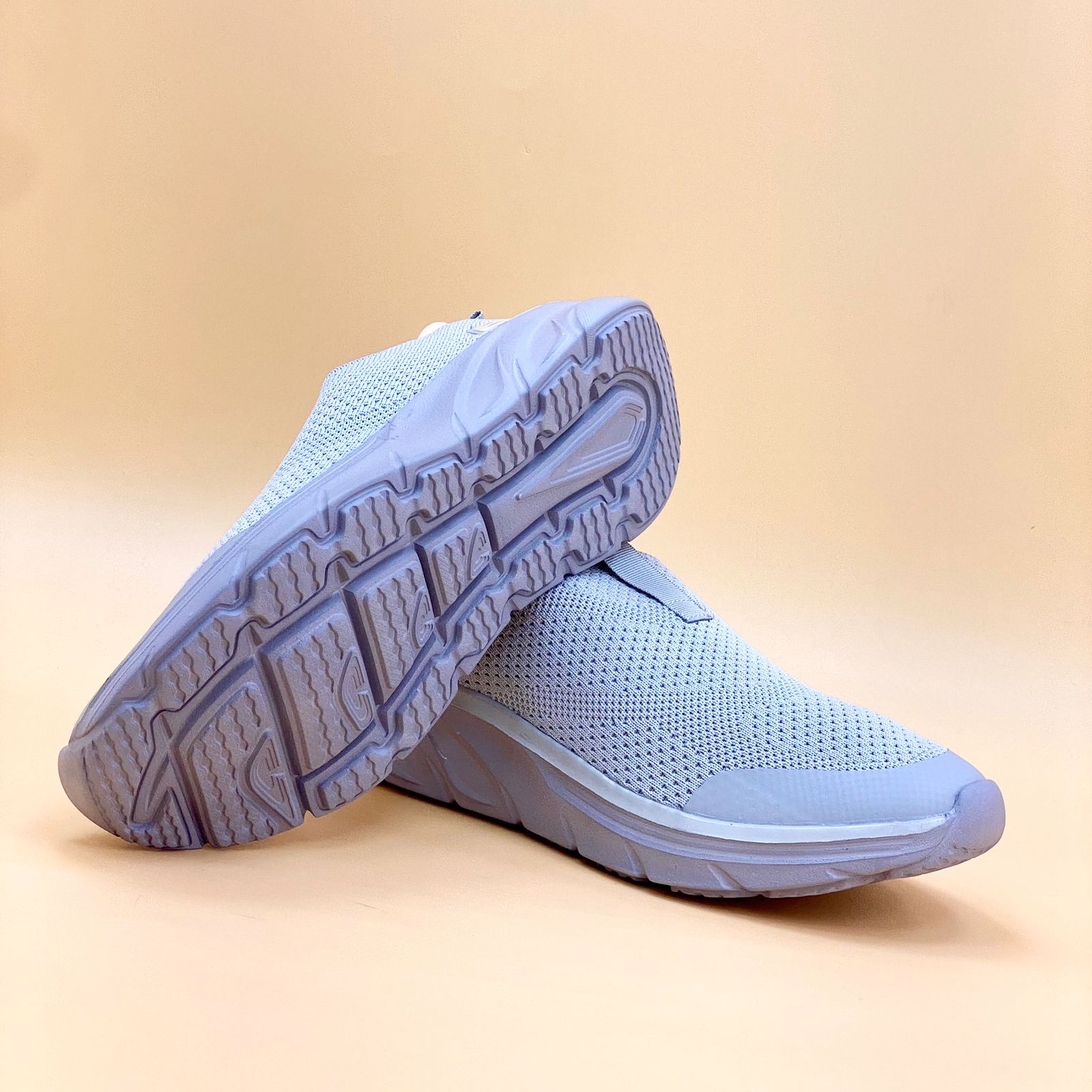 NEW , WOMEN FLAT SHOES W722