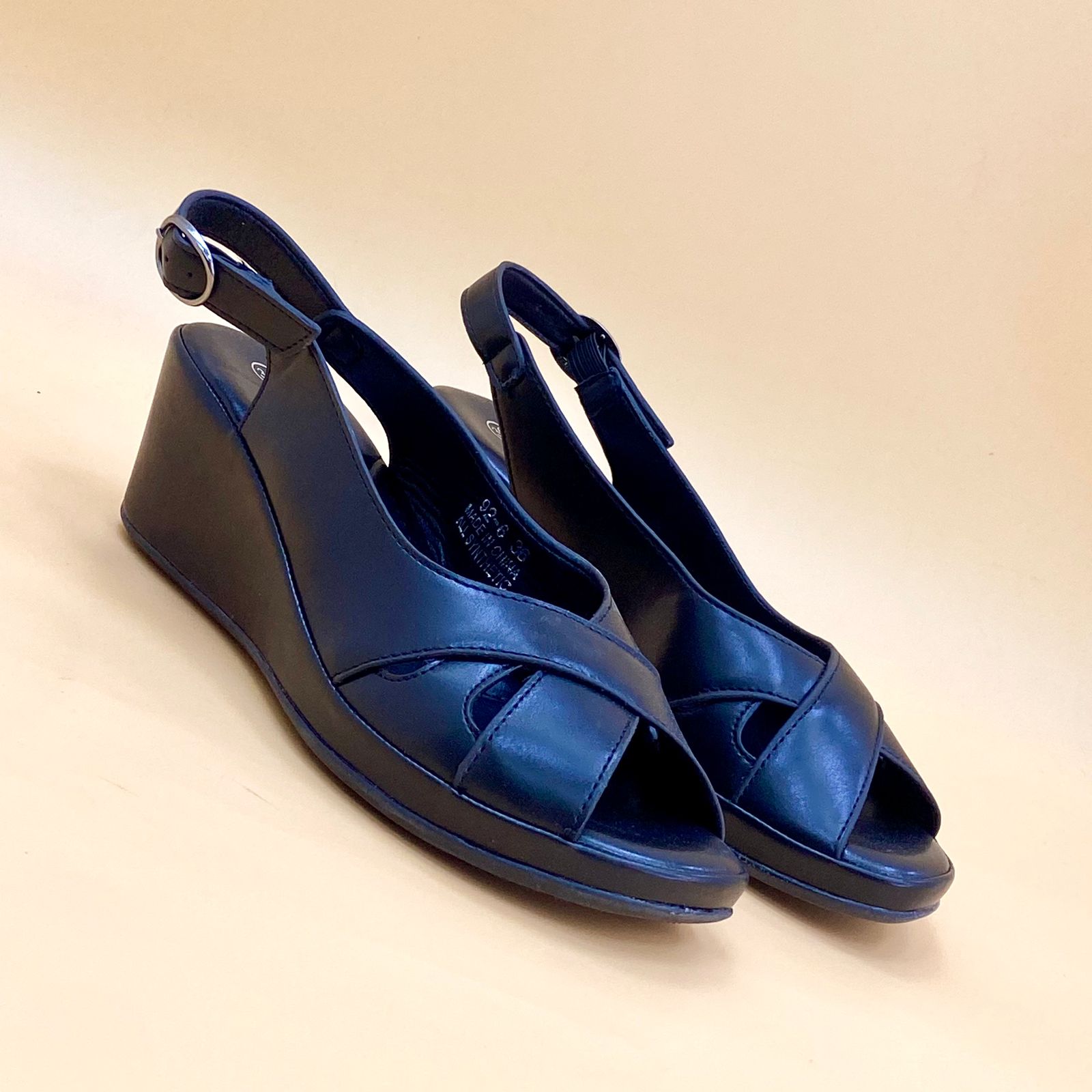 NEW , WOMEN SHOES HEELS W98