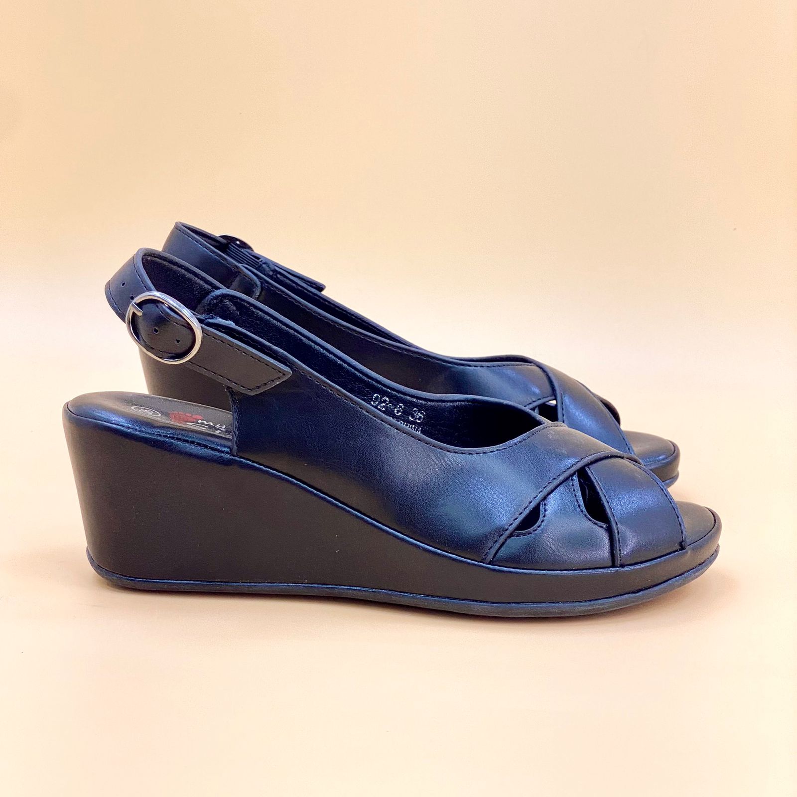 NEW , WOMEN SHOES HEELS W98