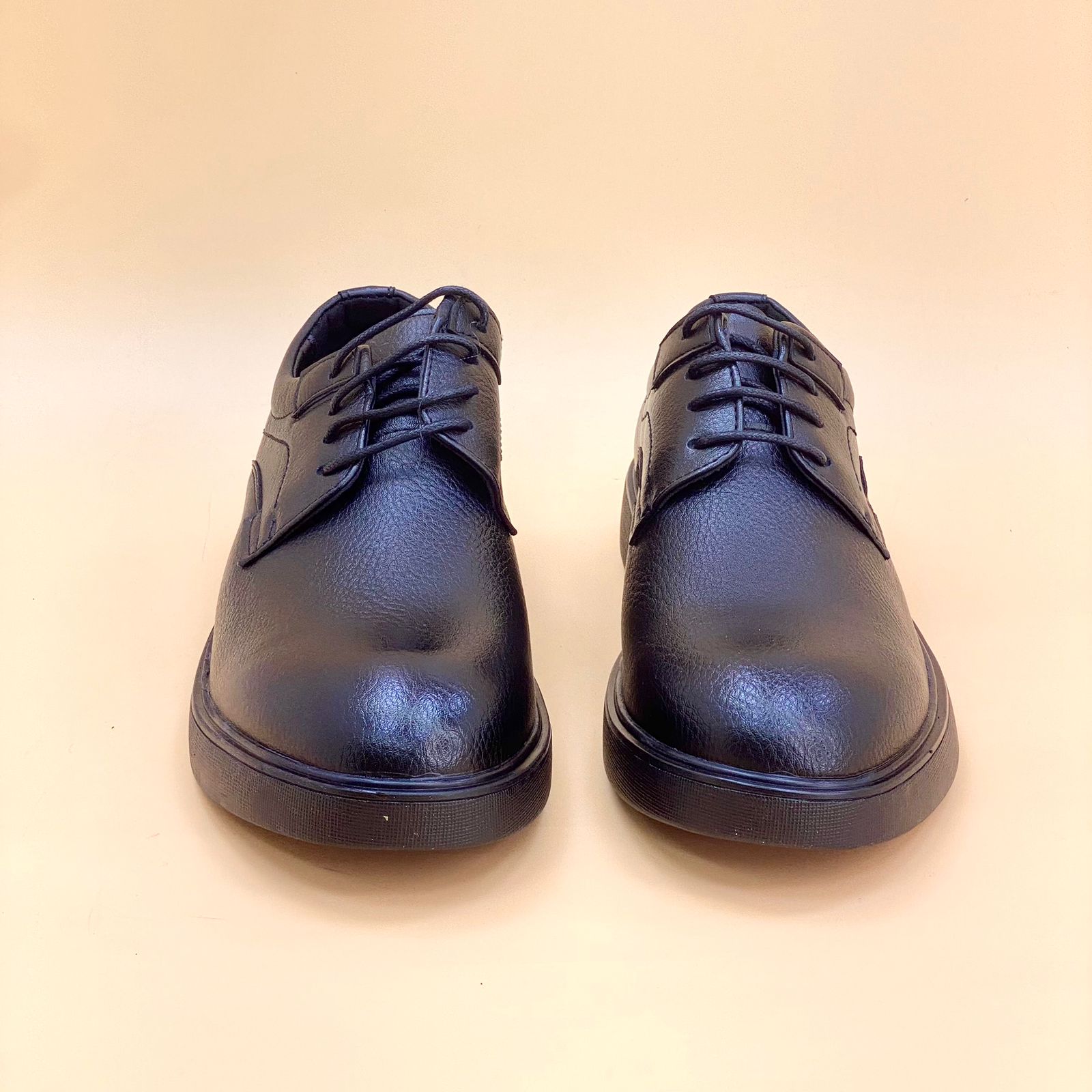 NEW , MEN SHOES M913 , MADE IN CHINA