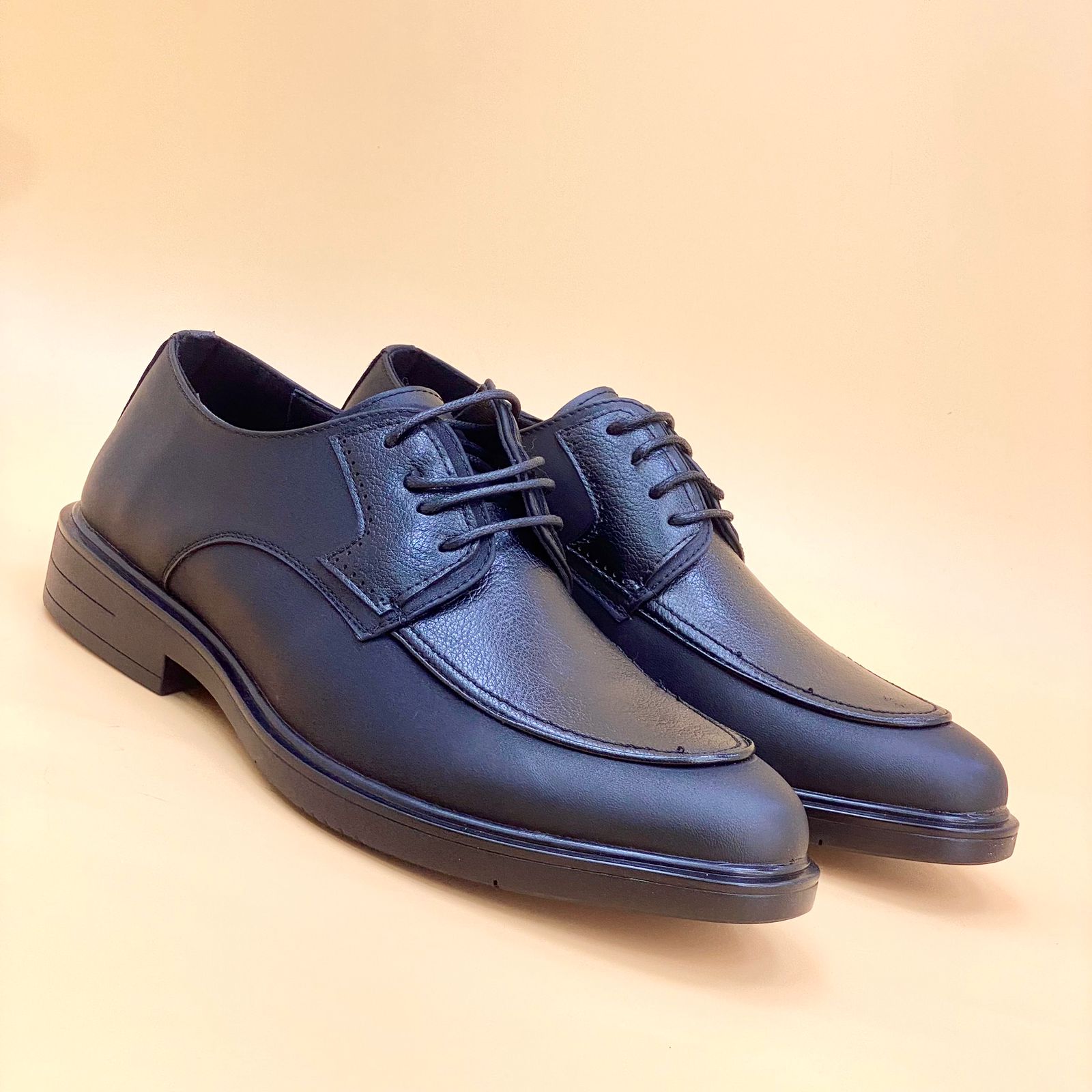 NEW , MEN SHOES M913 , MADE IN CHINA