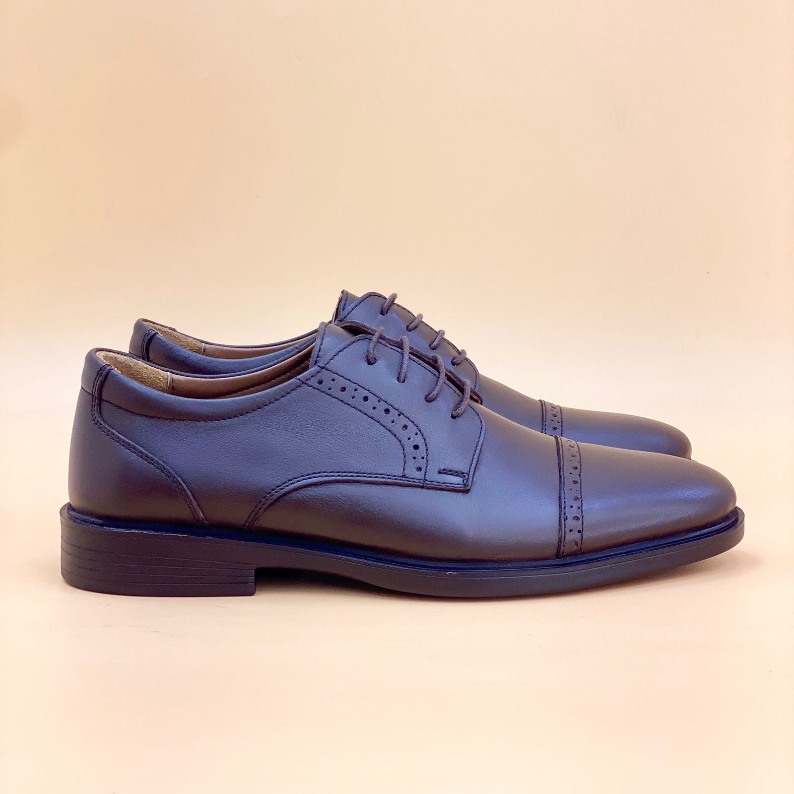 NEW , MADE IN TURKEY GENUINE LEATHER MEN SHOES M875