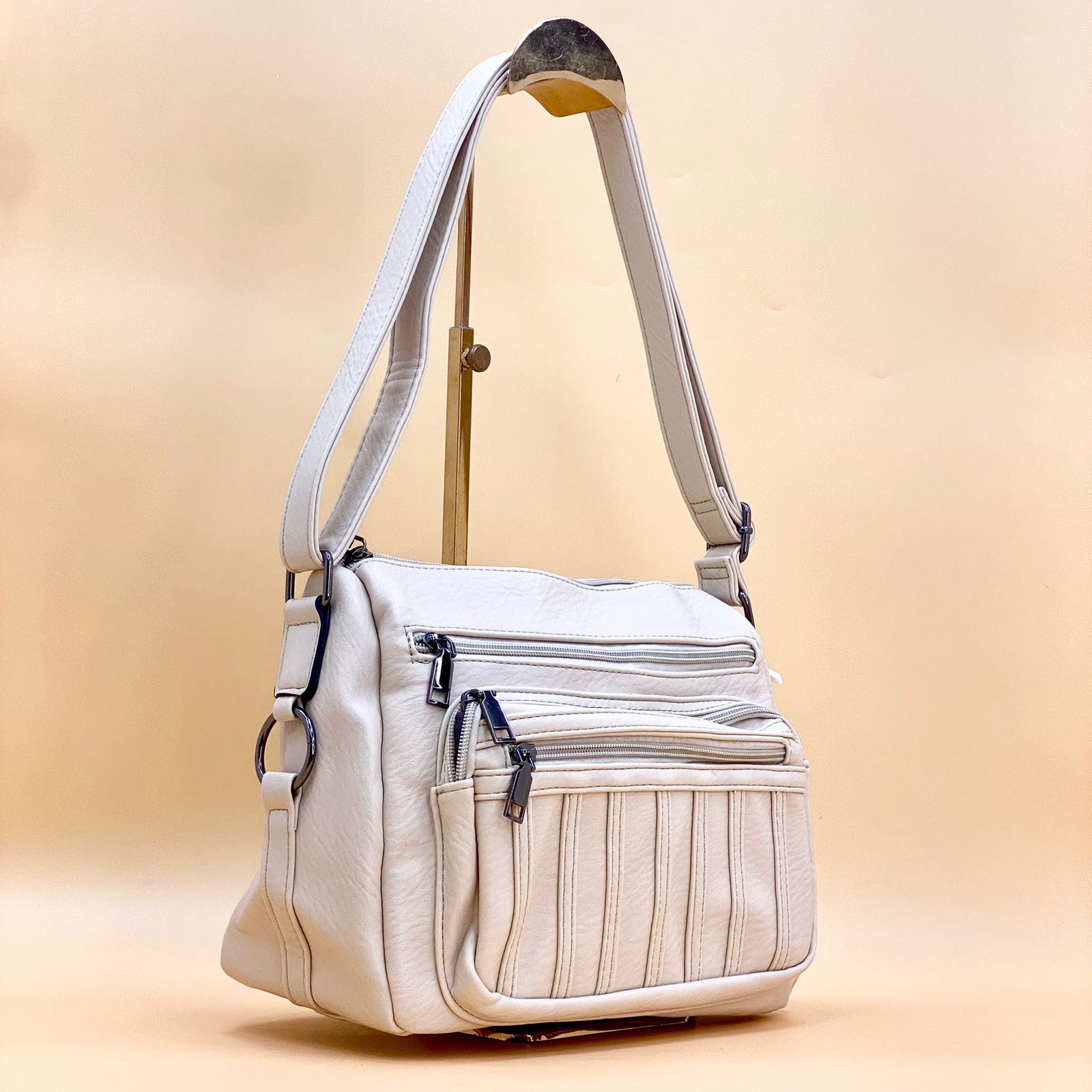 NEW 2024 ,  WOMEN HANDBAGS B540