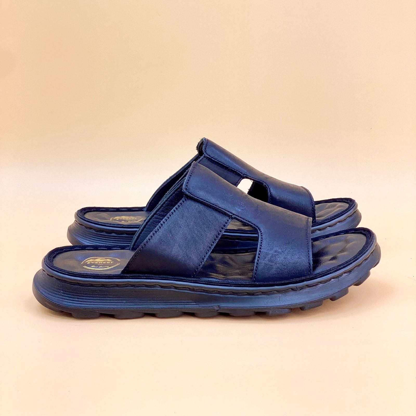 NEW , MEN SLIPPER M923 , MADE IN CHINA