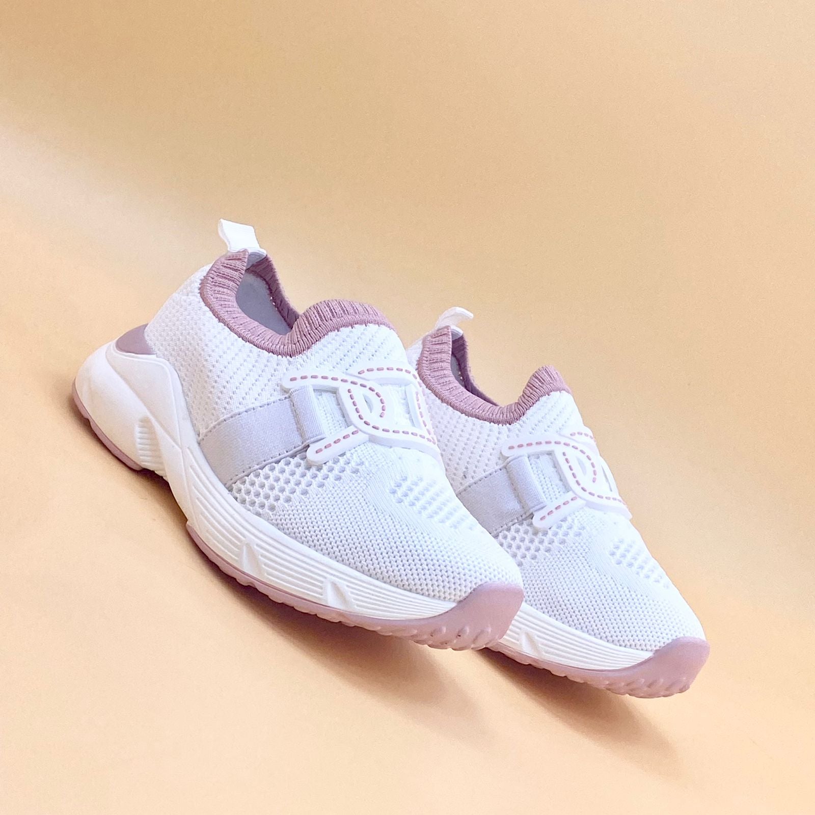 NEW , KIDS SHOES SIZE FROM 26 TO 37 K62