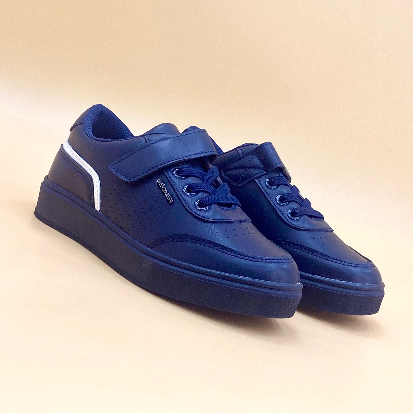 NEW , KIDS SHOES SIZE FROM 25 TO 36 K73