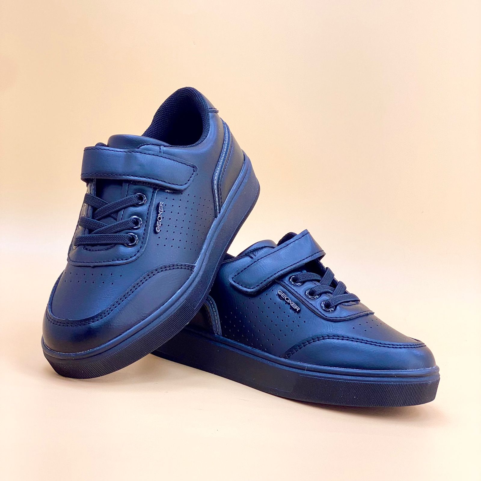 NEW , KIDS SHOES SIZE FROM 25 TO 36 K73