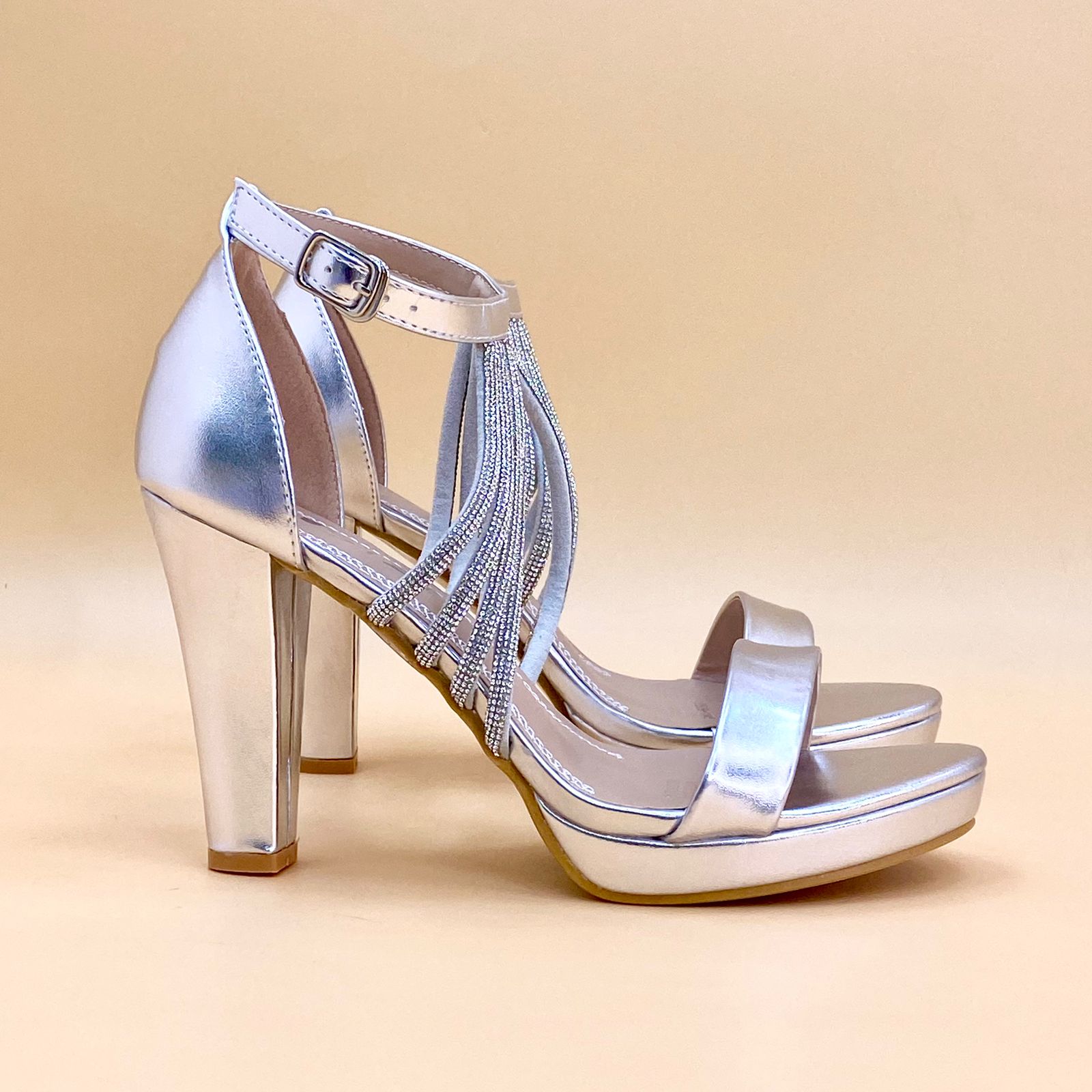 NEW , WOMEN SHOES HEELS W113