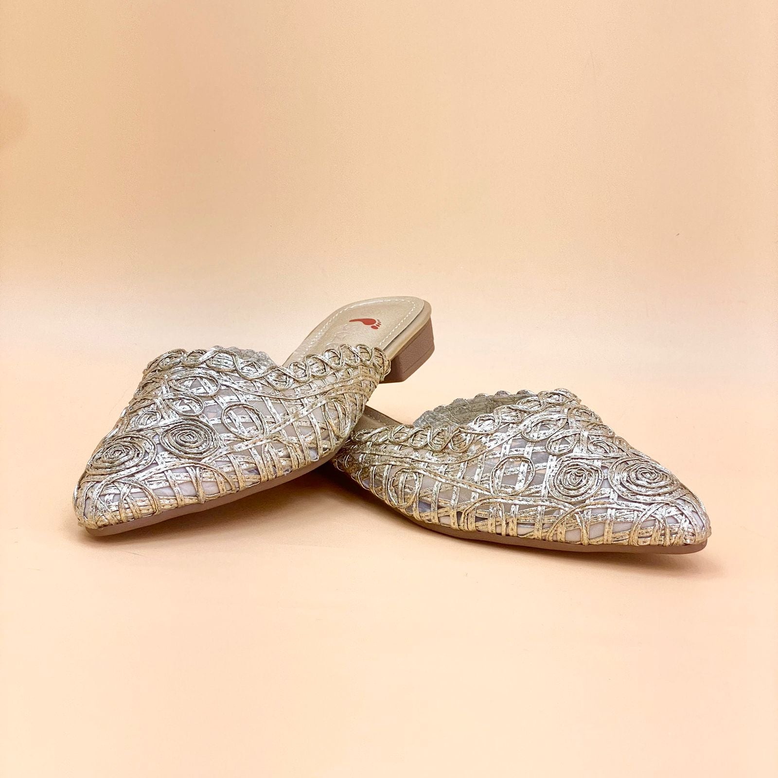 NEW , WOMEN SLIPPERS S21