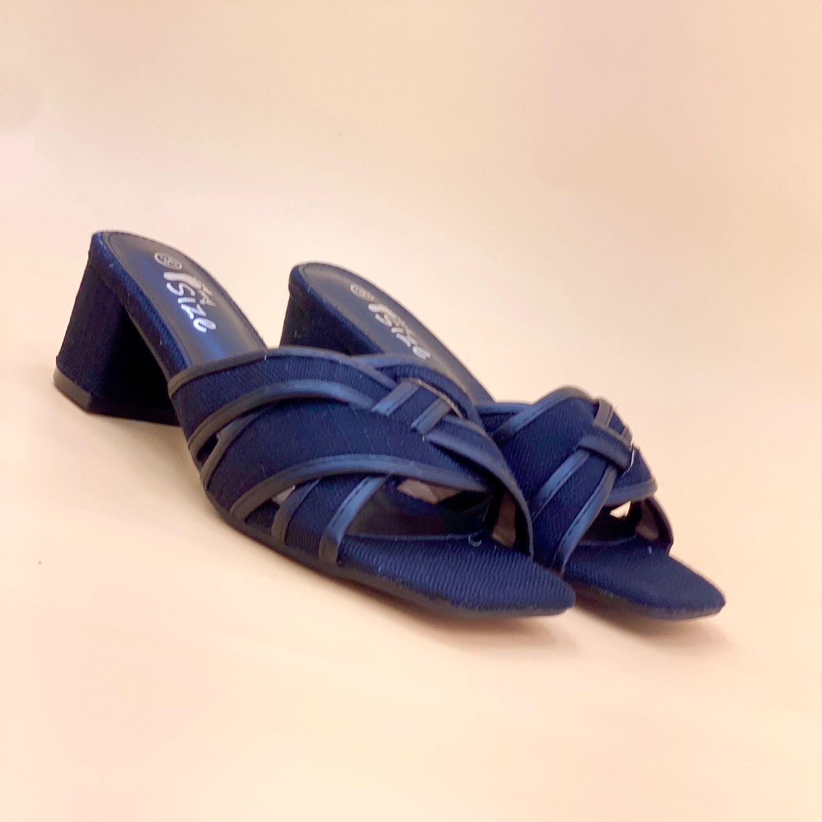 NEW , WOMEN SLIPPERS HEELS W364
