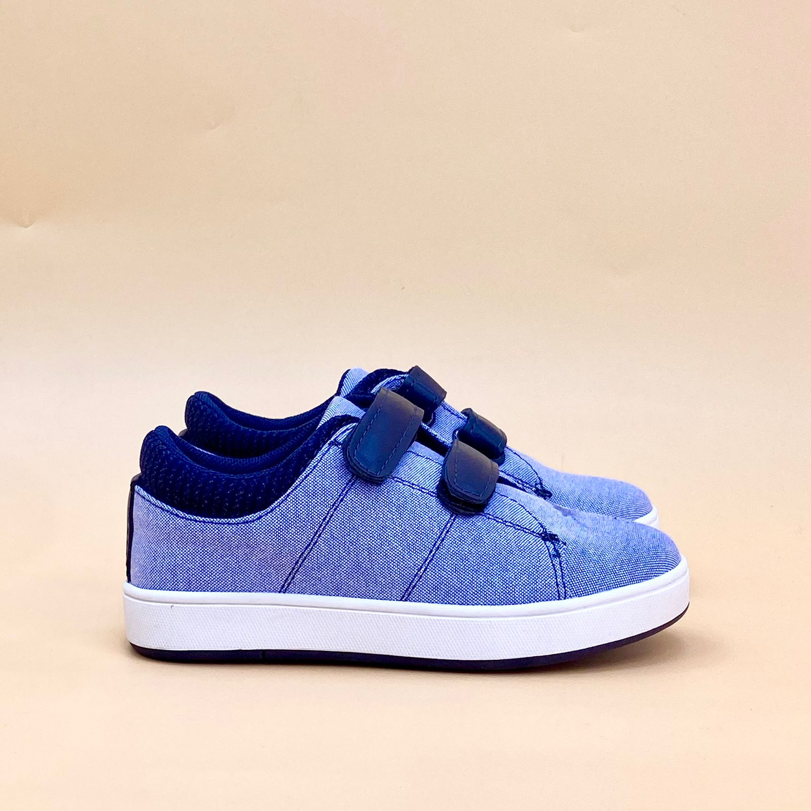 NEW , KIDS SHOES SIZE FROM 25 TO 36 K87