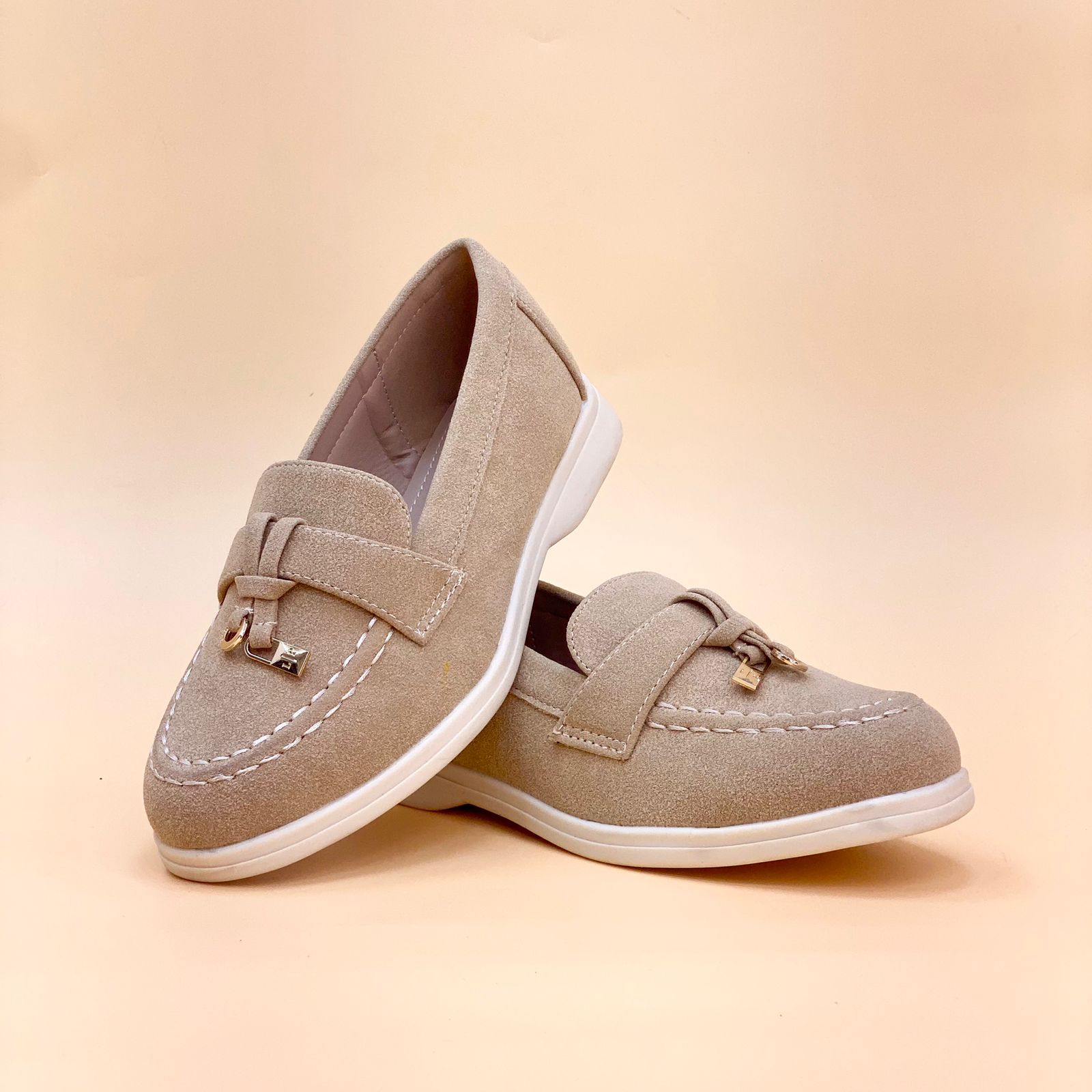 NEW , KIDS SHOES SIZE FROM 25 TO 36 K85
