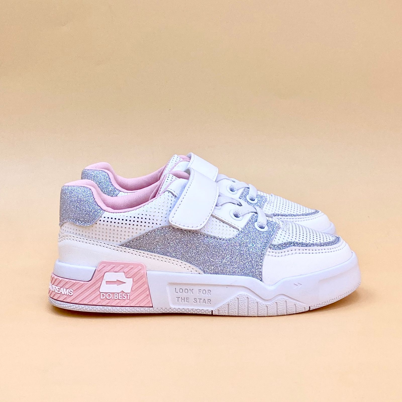NEW , KIDS SHOES SIZE FROM 20 TO 37 K88