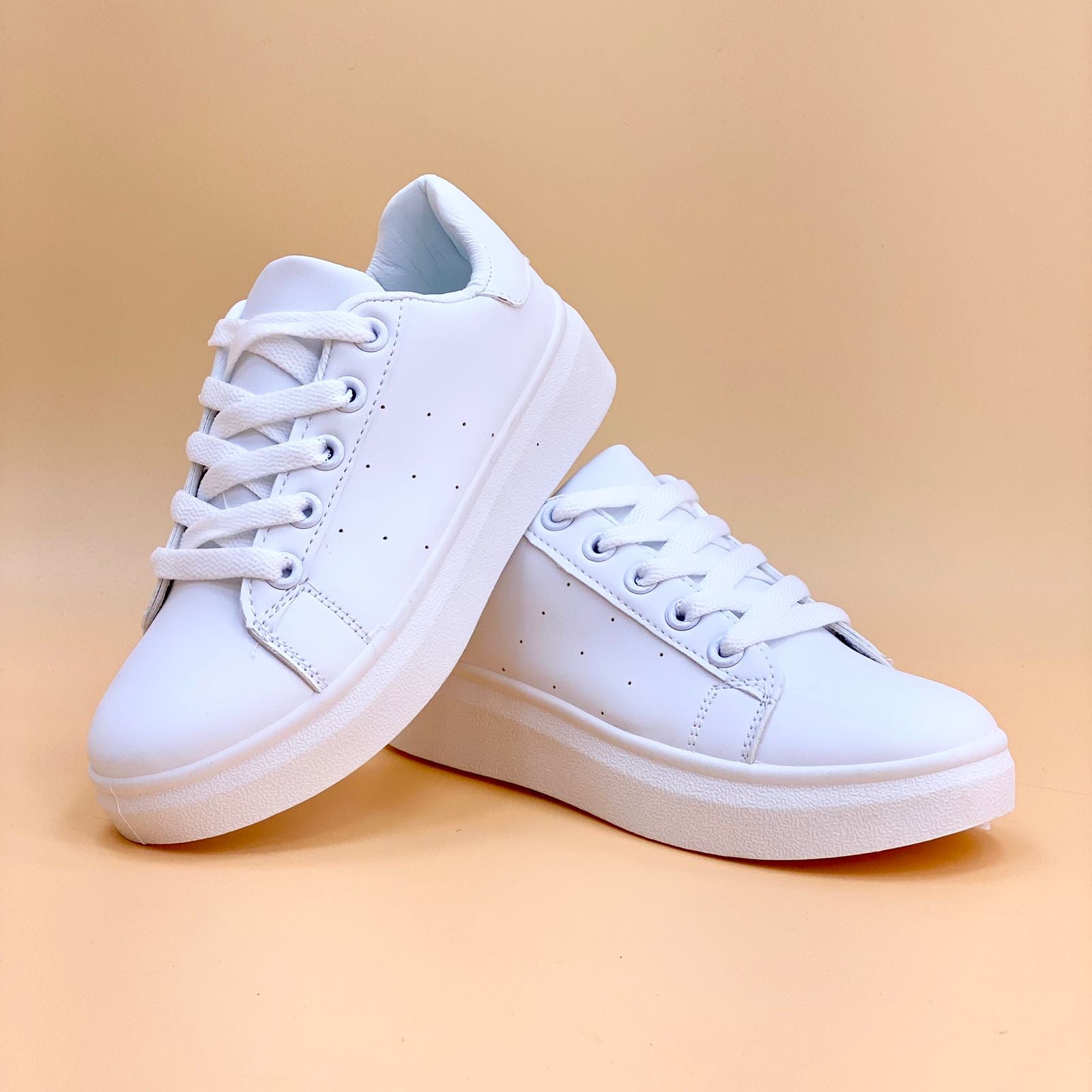 NEW , KIDS BOOTS K90