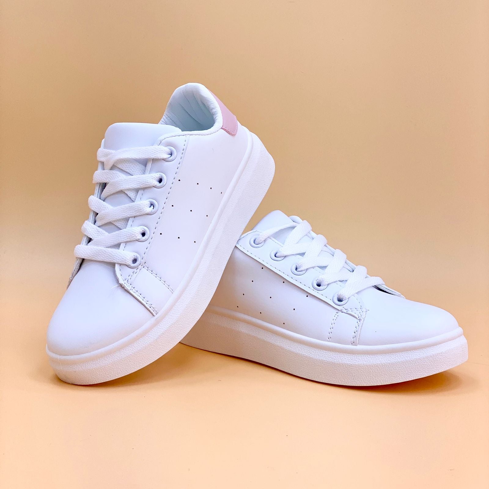NEW , KIDS BOOTS K90