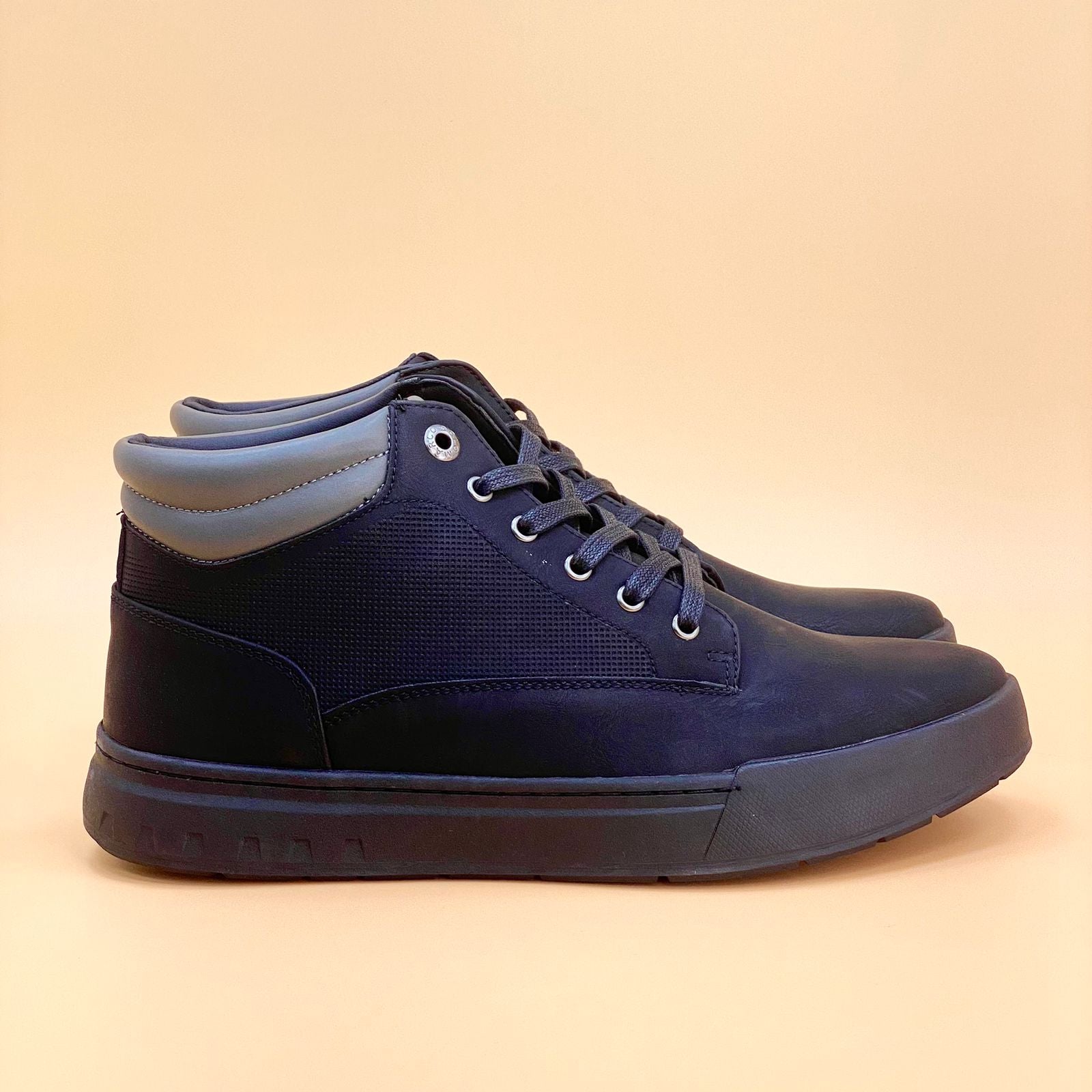 NEW , MEN BOOTS M931 , MADE IN CHINA