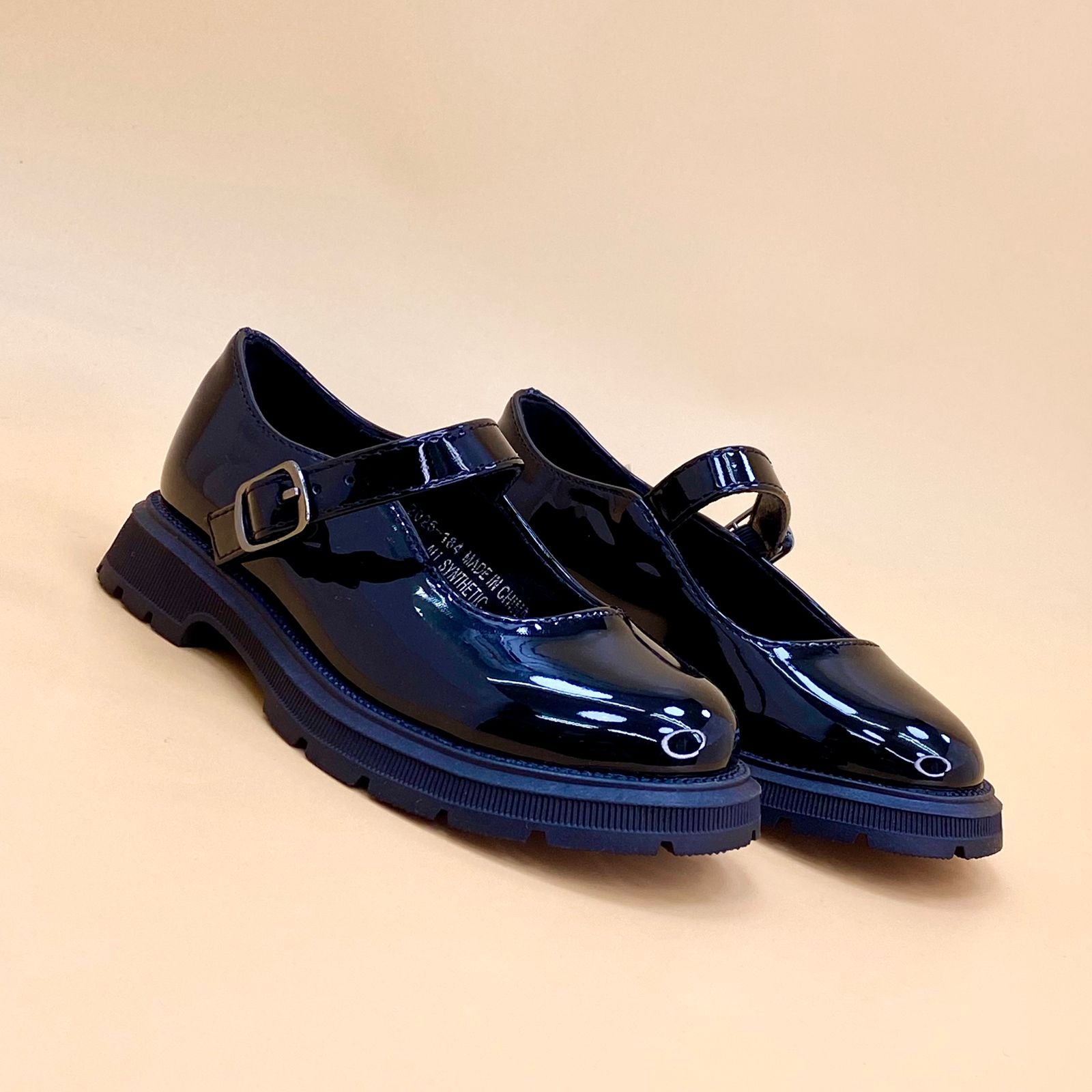 NEW , KIDS SHOES SIZE FROM 25 TO 36 K103