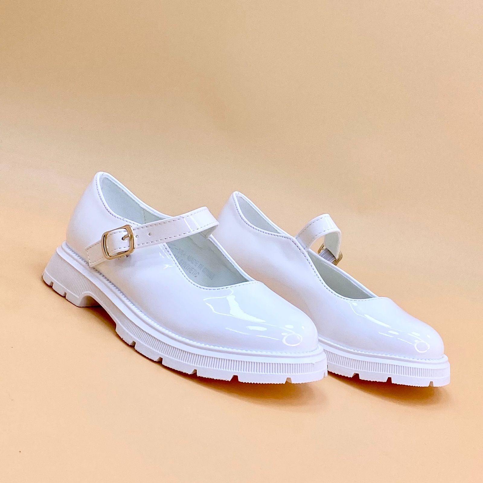 NEW , KIDS SHOES SIZE FROM 25 TO 36 K103